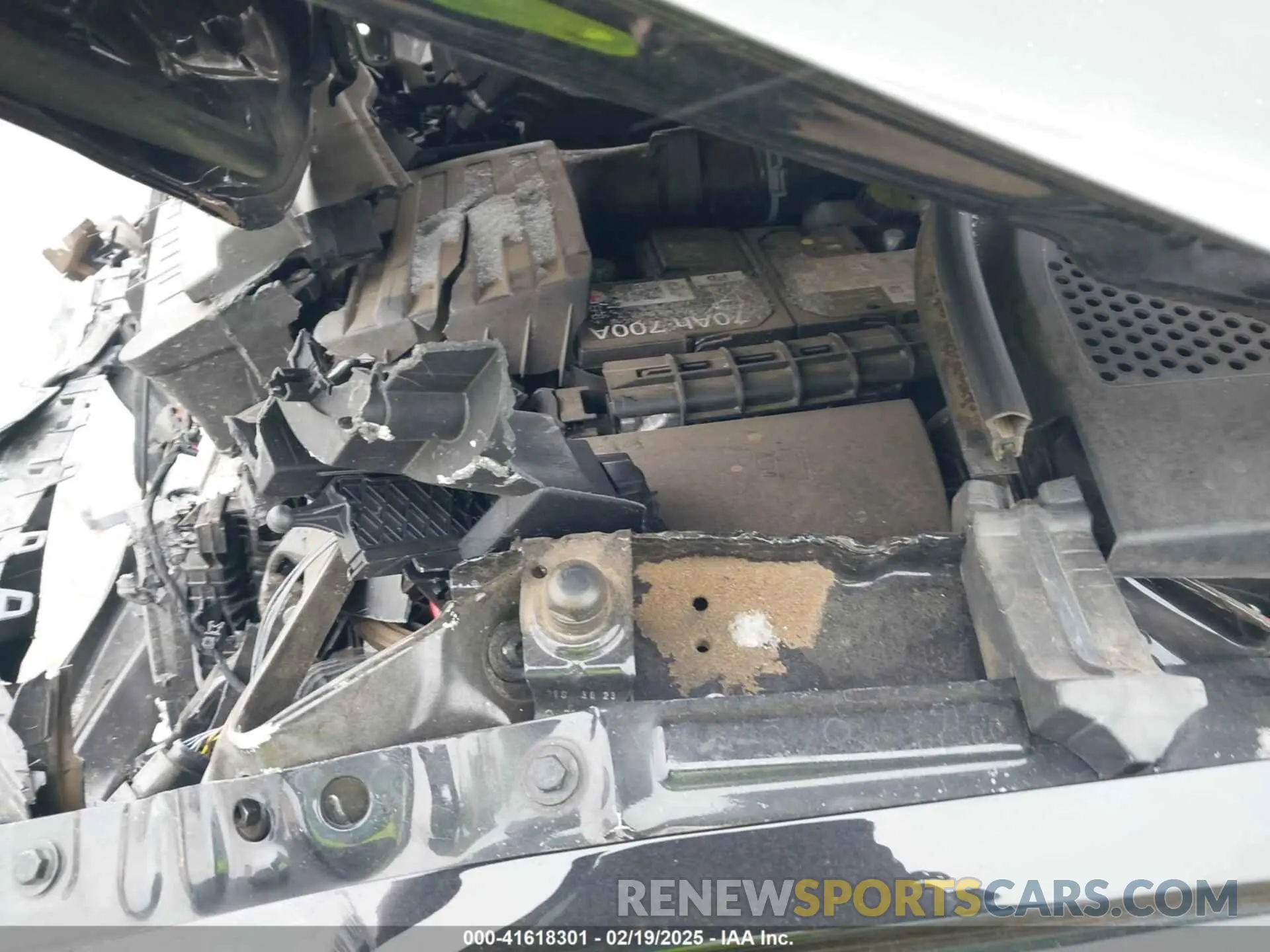10 Photograph of a damaged car 3VVNB7AX0RM033743 VOLKSWAGEN TIGUAN 2024