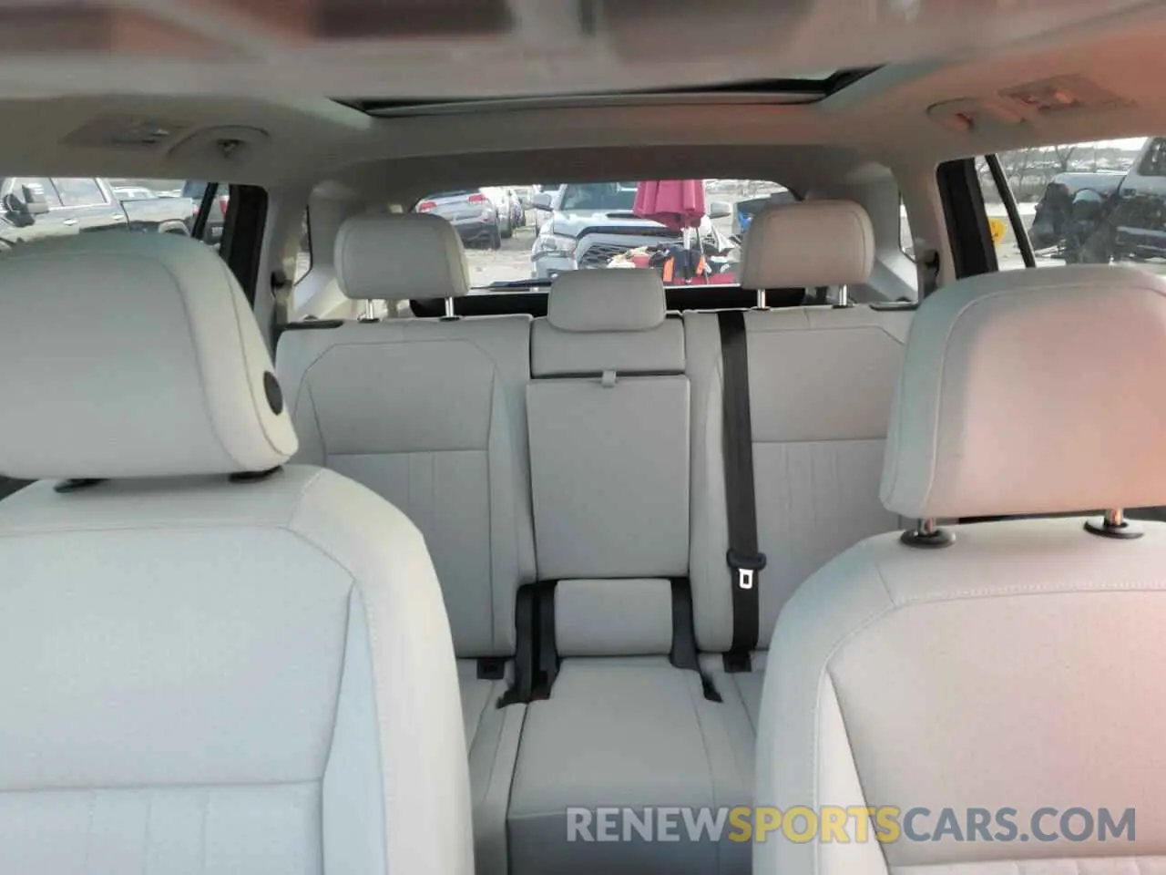 10 Photograph of a damaged car 3VVNB7AX1RM062426 VOLKSWAGEN TIGUAN 2024