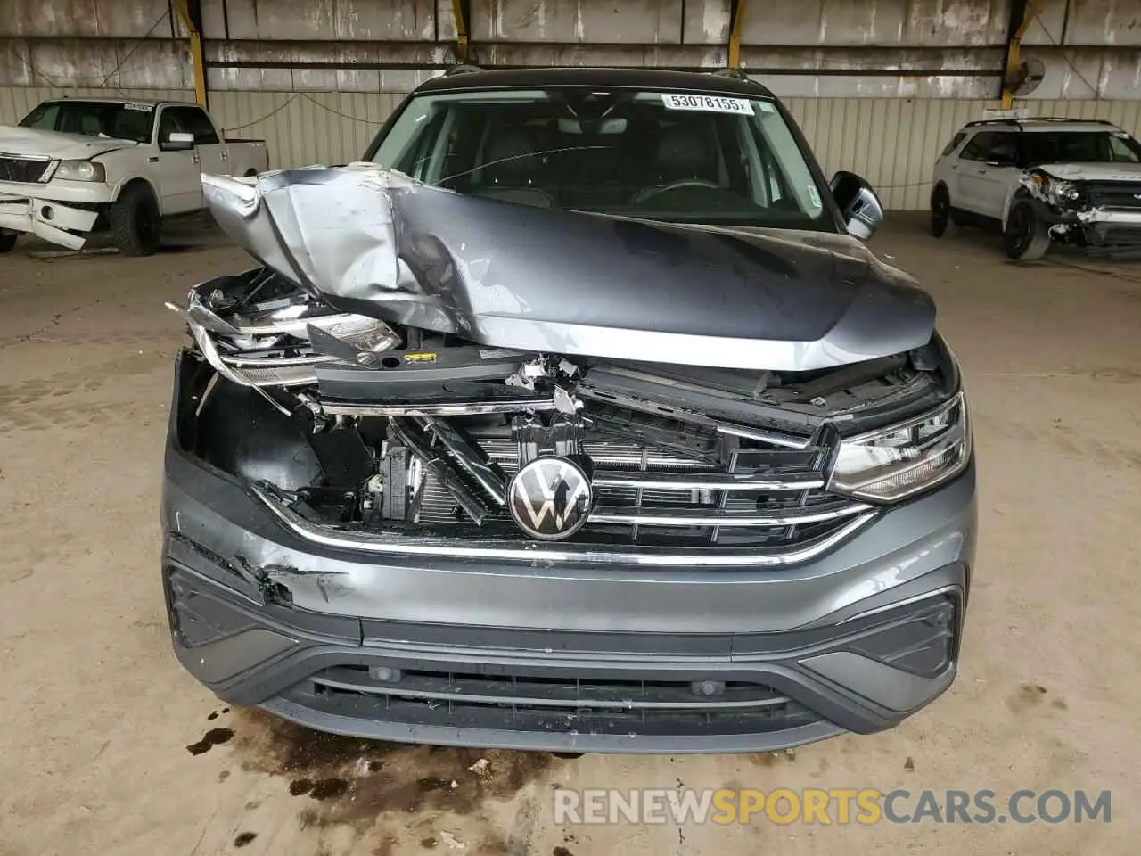 5 Photograph of a damaged car 3VVNB7AX3RM114137 VOLKSWAGEN TIGUAN 2024