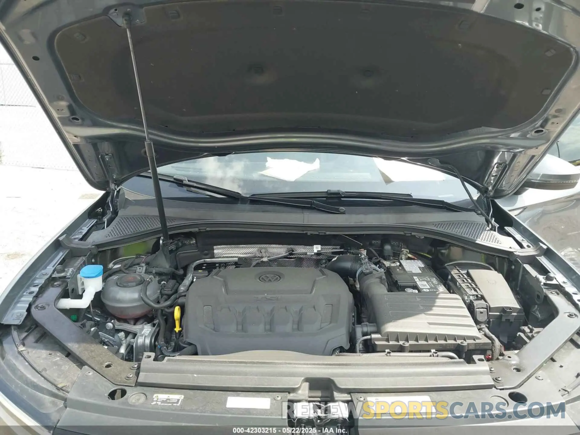 10 Photograph of a damaged car 3VVNB7AX4RM138429 VOLKSWAGEN TIGUAN 2024