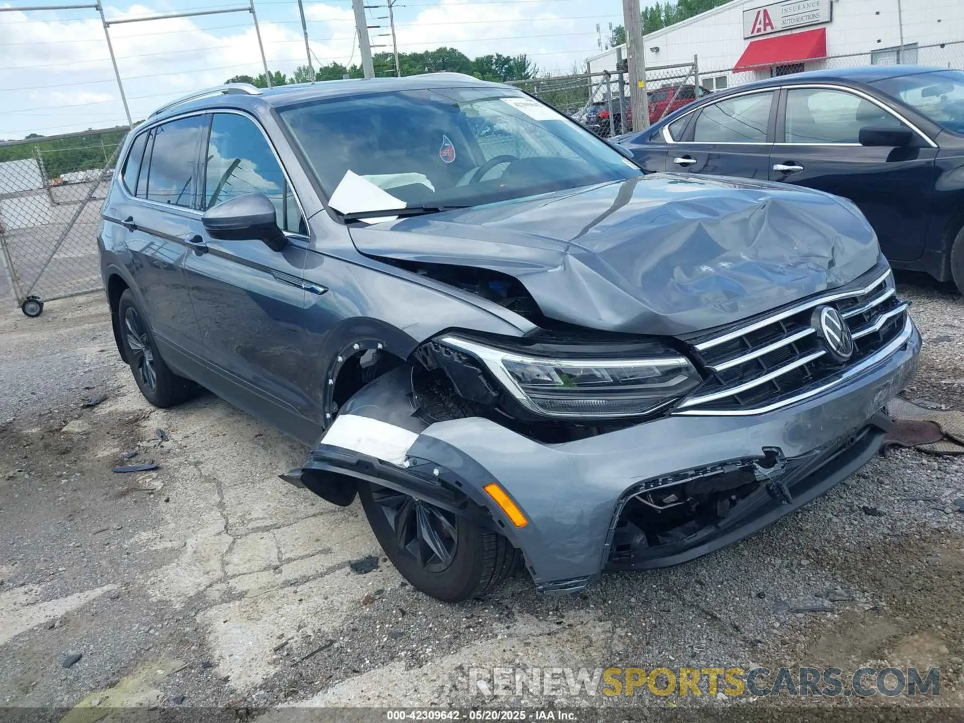 1 Photograph of a damaged car 3VVNB7AX6RM198860 VOLKSWAGEN TIGUAN 2024