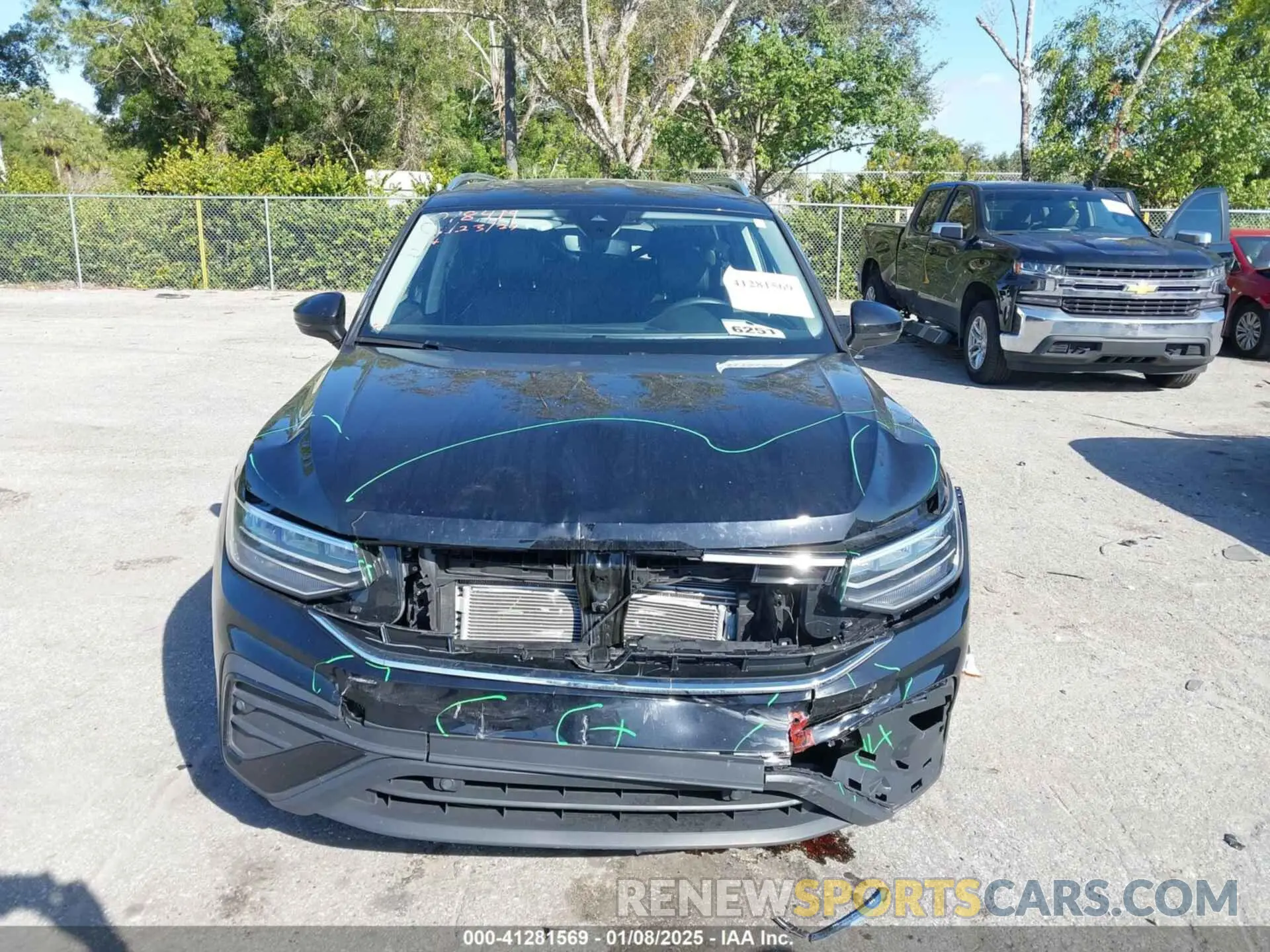 12 Photograph of a damaged car 3VVNB7AX7RM078419 VOLKSWAGEN TIGUAN 2024