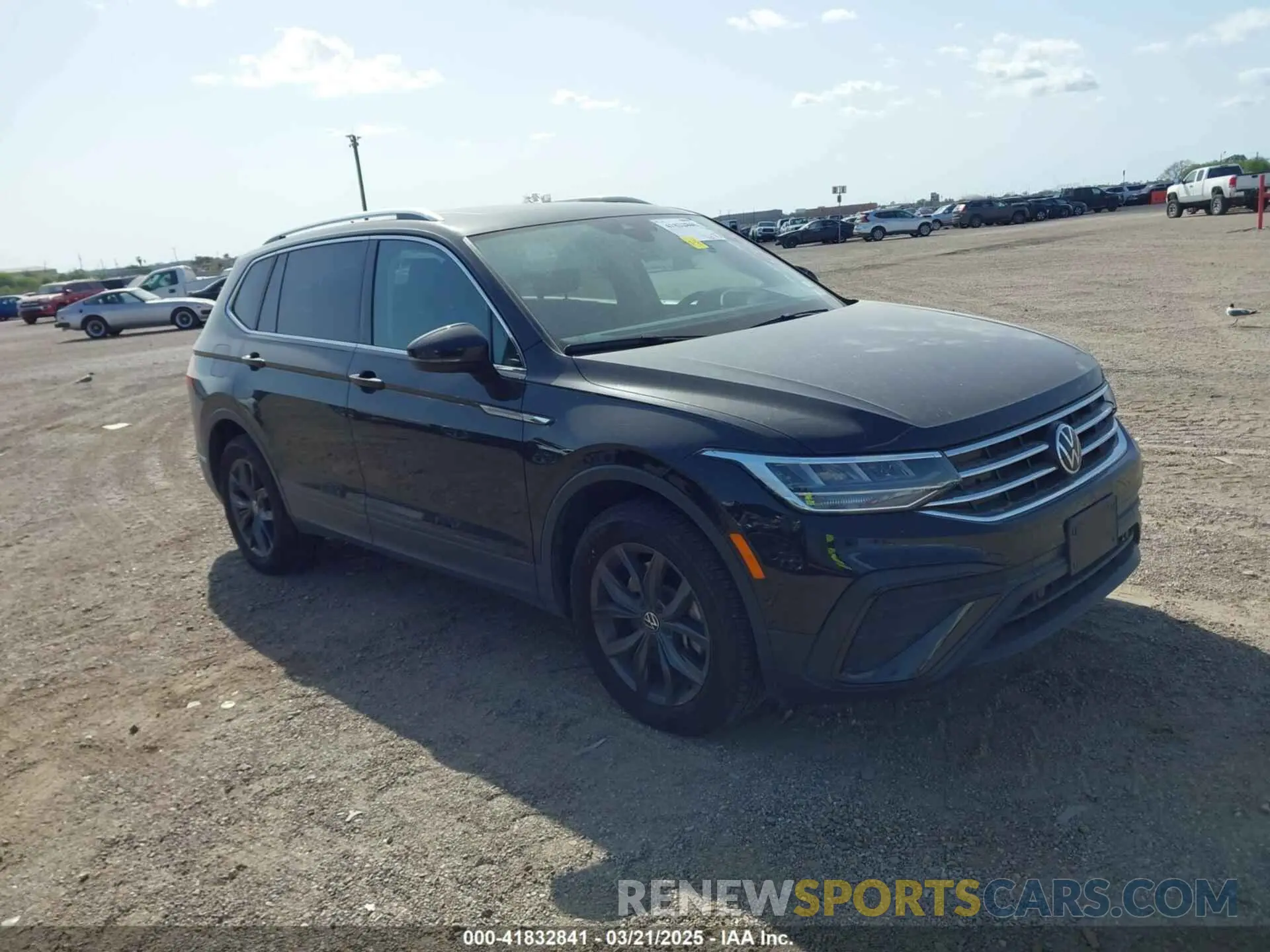 13 Photograph of a damaged car 3VVNB7AXXRM031028 VOLKSWAGEN TIGUAN 2024
