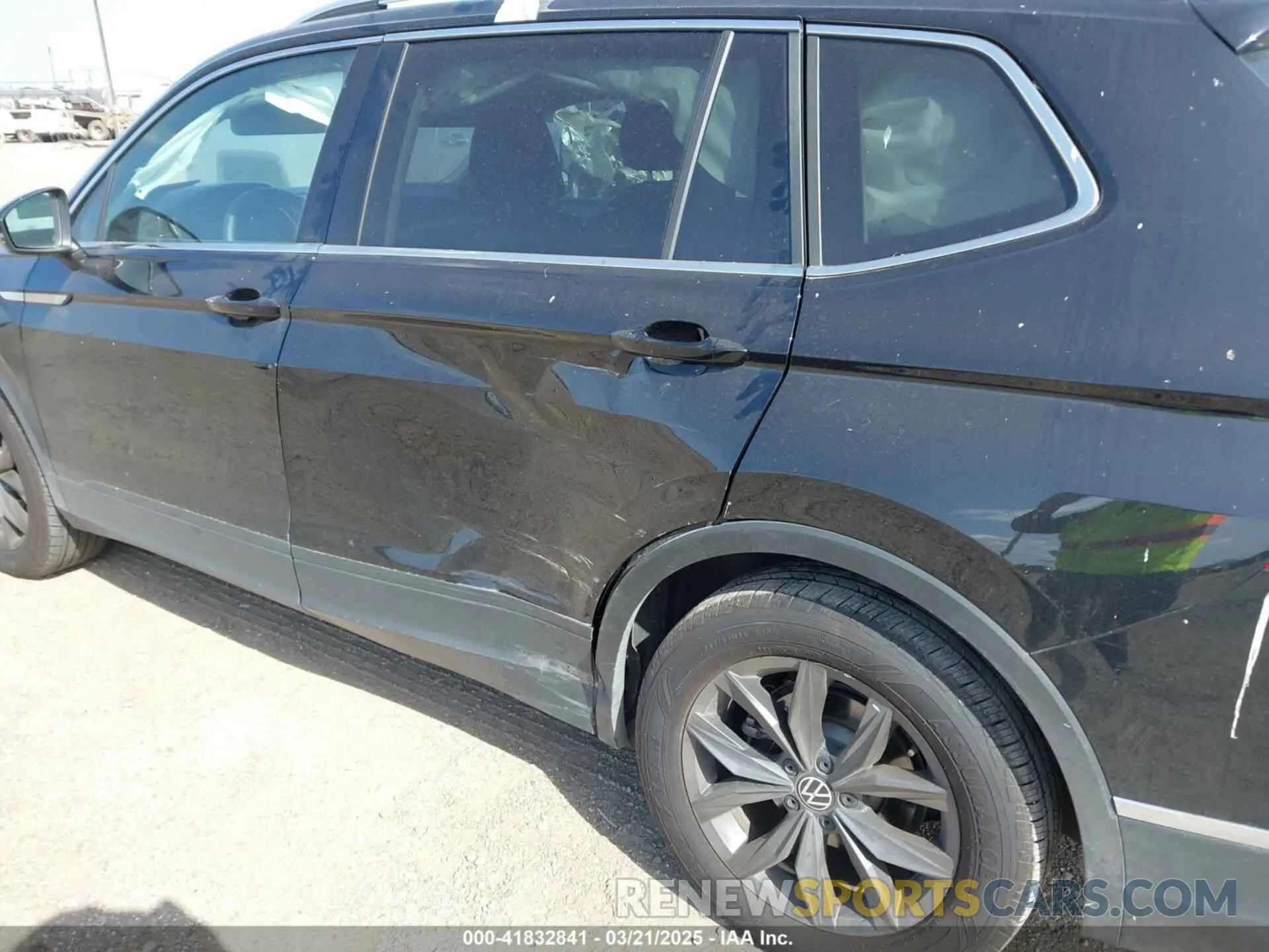 6 Photograph of a damaged car 3VVNB7AXXRM031028 VOLKSWAGEN TIGUAN 2024