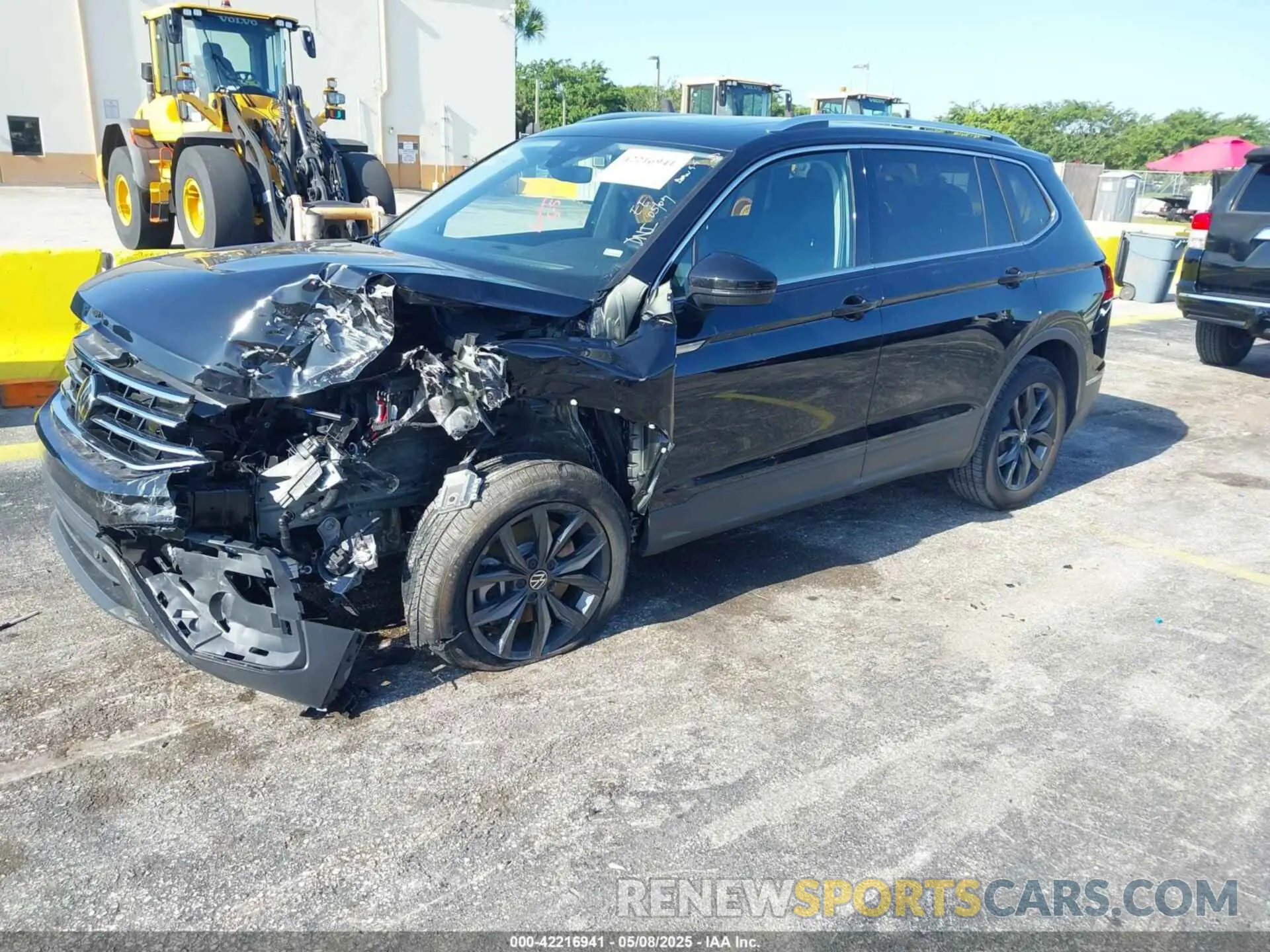 2 Photograph of a damaged car 3VVNB7AXXRM199400 VOLKSWAGEN TIGUAN 2024