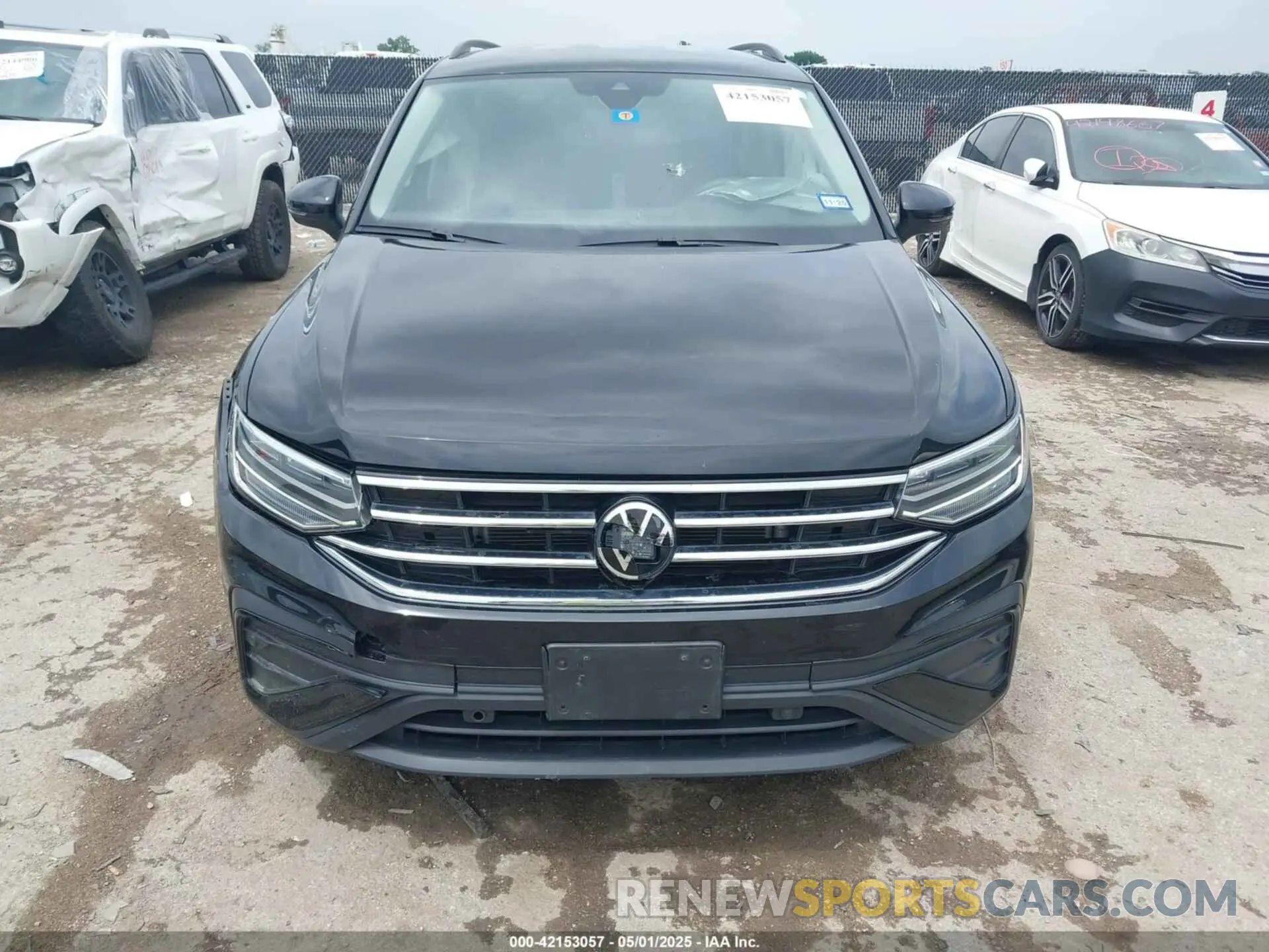 12 Photograph of a damaged car 3VVRB7AX0RM037888 VOLKSWAGEN TIGUAN 2024