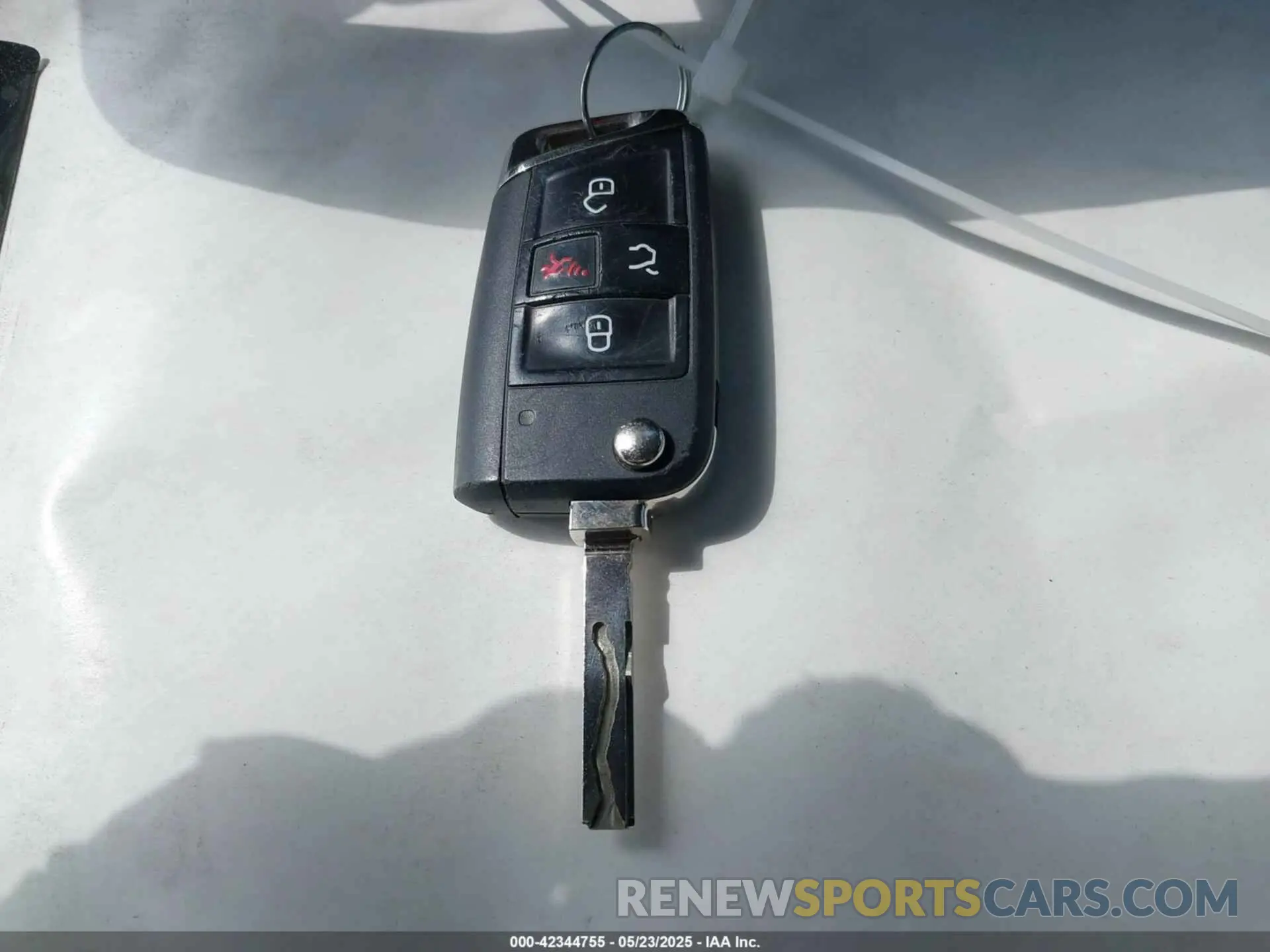 11 Photograph of a damaged car 3VVRB7AX0RM055422 VOLKSWAGEN TIGUAN 2024