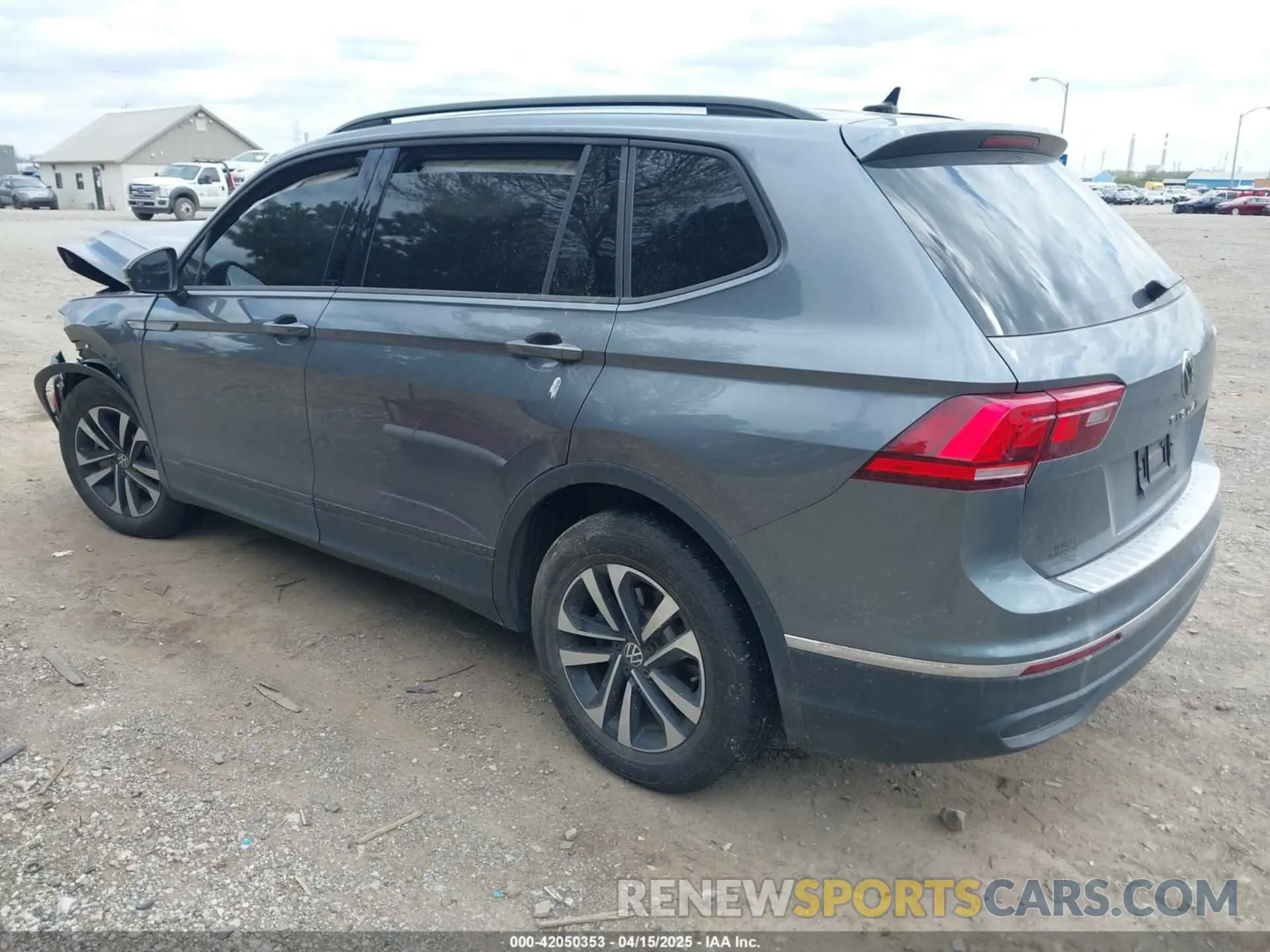 3 Photograph of a damaged car 3VVRB7AX0RM100410 VOLKSWAGEN TIGUAN 2024