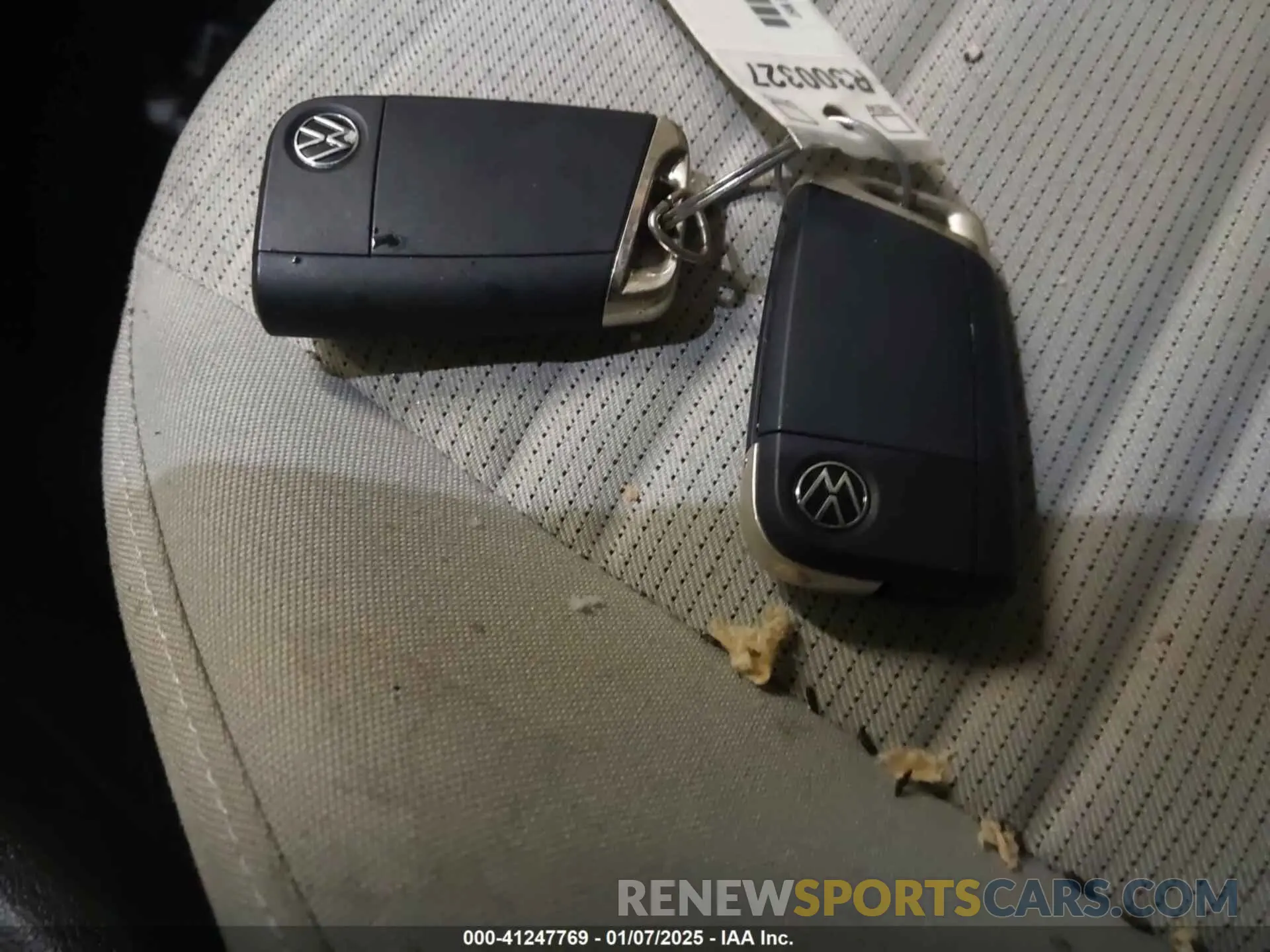 11 Photograph of a damaged car 3VVRB7AX1RM050617 VOLKSWAGEN TIGUAN 2024