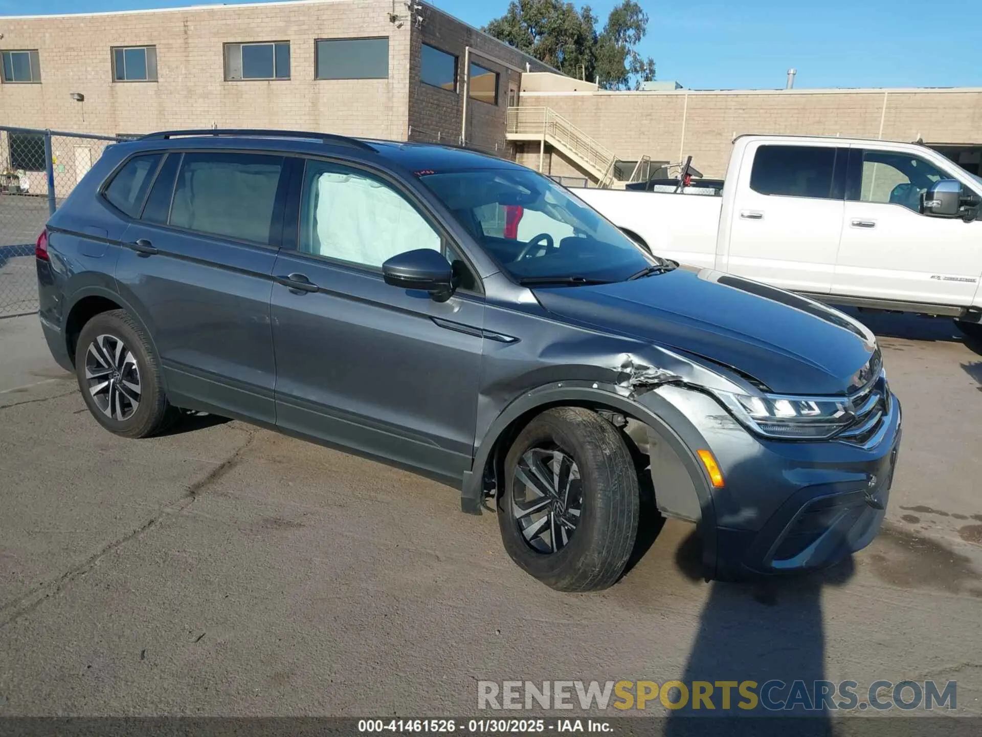 1 Photograph of a damaged car 3VVRB7AX2RM053669 VOLKSWAGEN TIGUAN 2024