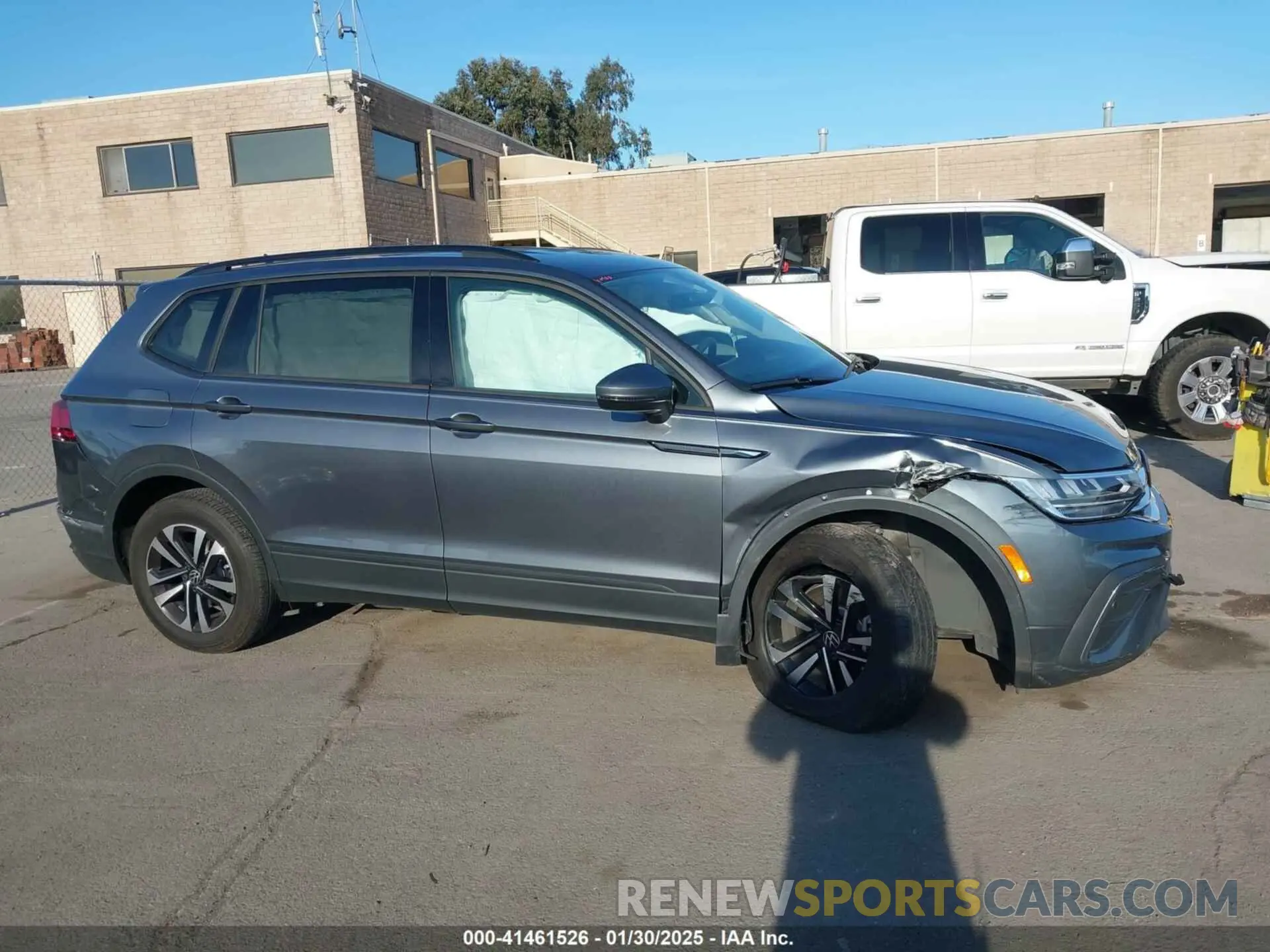 13 Photograph of a damaged car 3VVRB7AX2RM053669 VOLKSWAGEN TIGUAN 2024