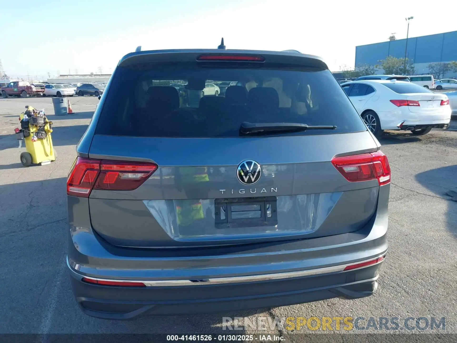 16 Photograph of a damaged car 3VVRB7AX2RM053669 VOLKSWAGEN TIGUAN 2024