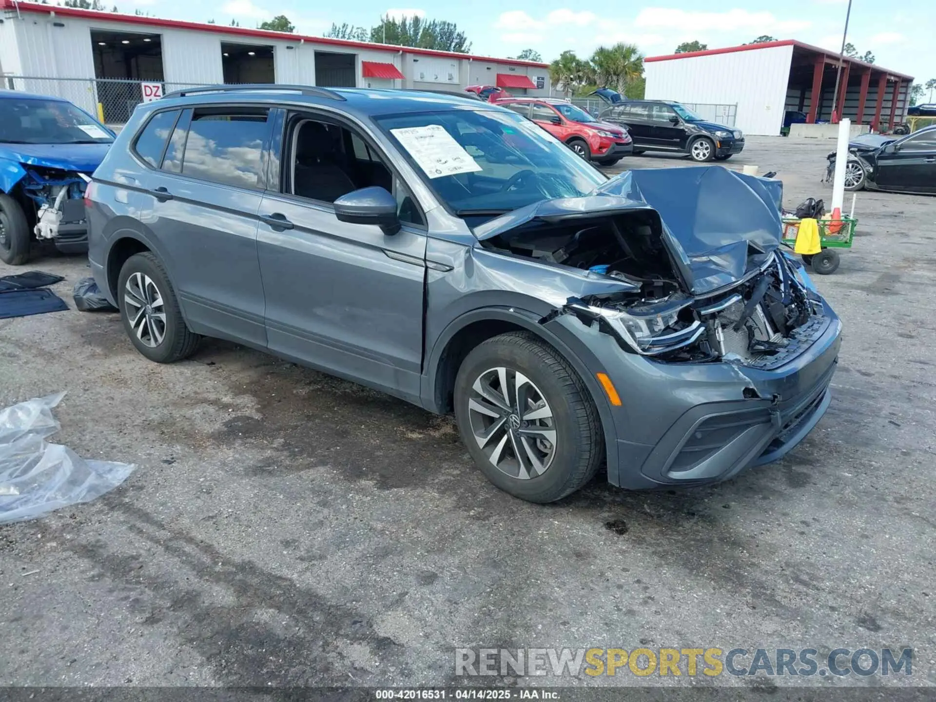 1 Photograph of a damaged car 3VVRB7AX5RM120314 VOLKSWAGEN TIGUAN 2024