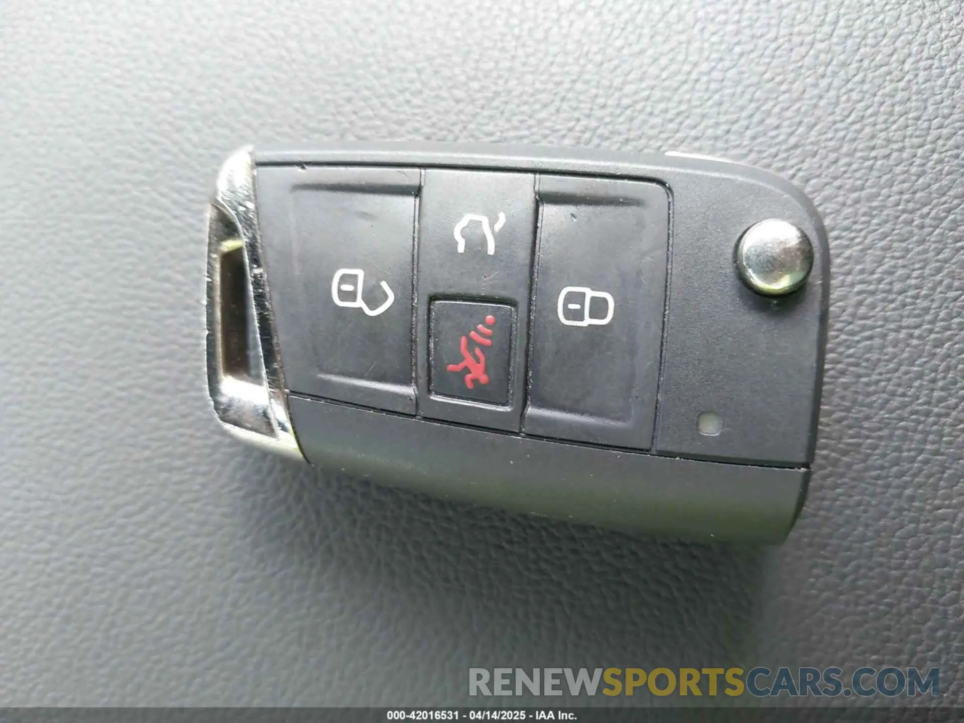 11 Photograph of a damaged car 3VVRB7AX5RM120314 VOLKSWAGEN TIGUAN 2024