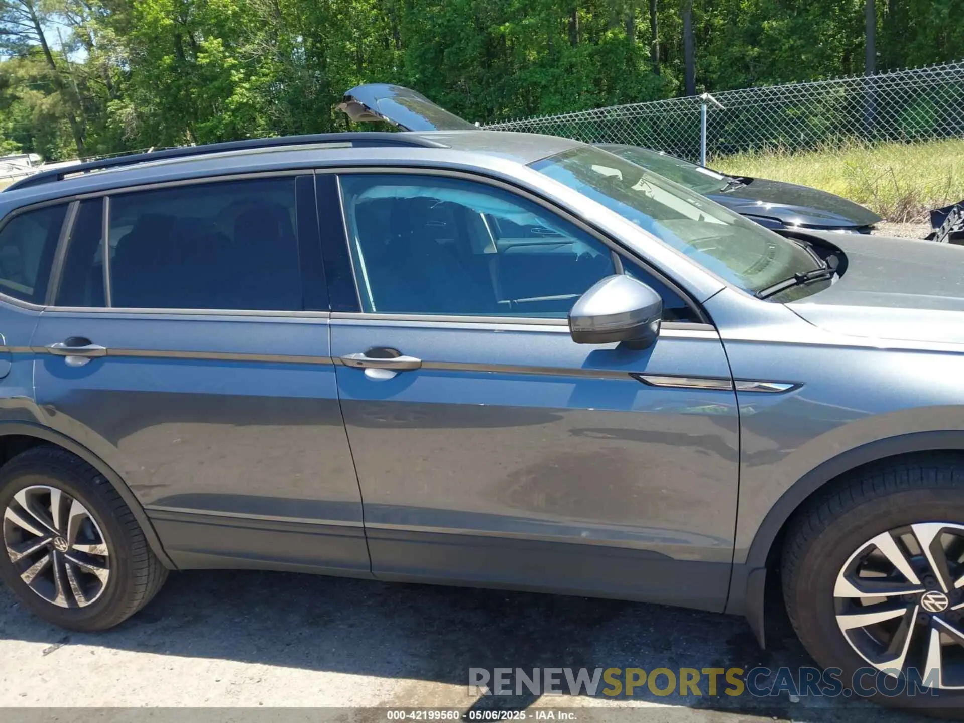13 Photograph of a damaged car 3VVRB7AX5RM142006 VOLKSWAGEN TIGUAN 2024