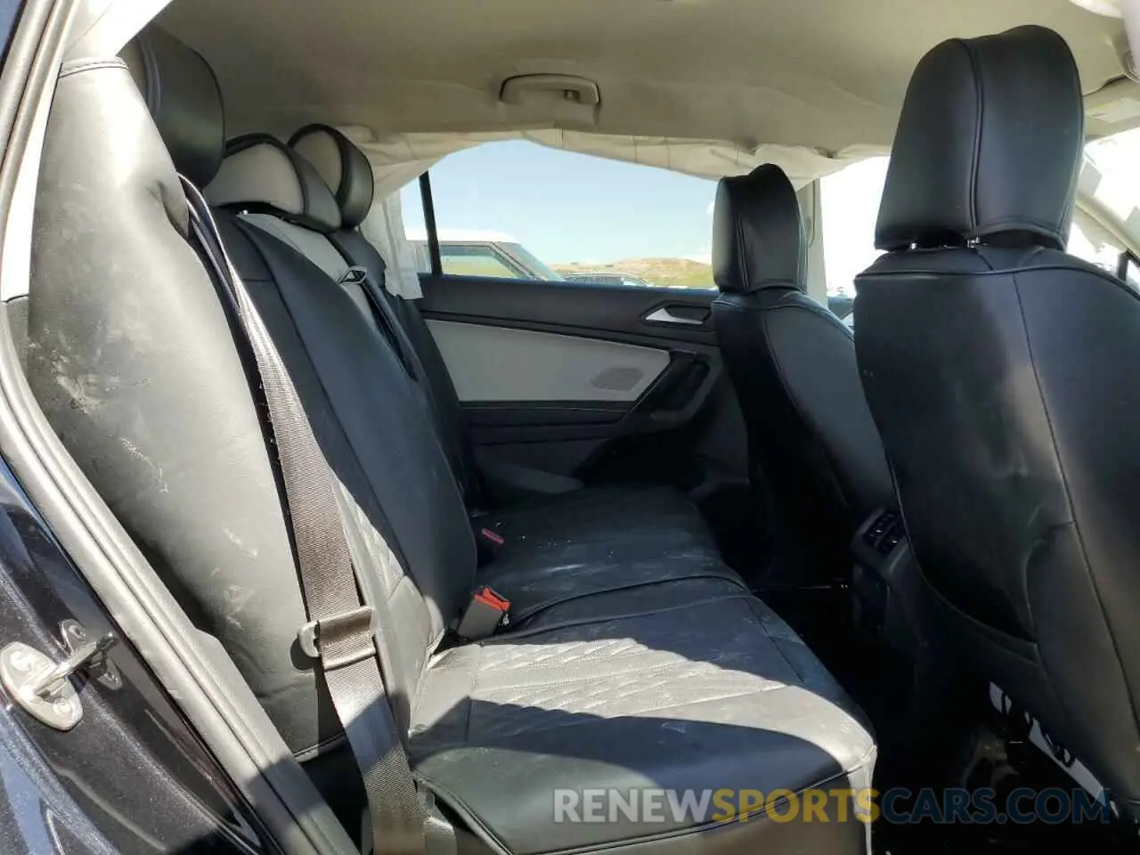 10 Photograph of a damaged car 3VVRB7AX5RM151188 VOLKSWAGEN TIGUAN 2024