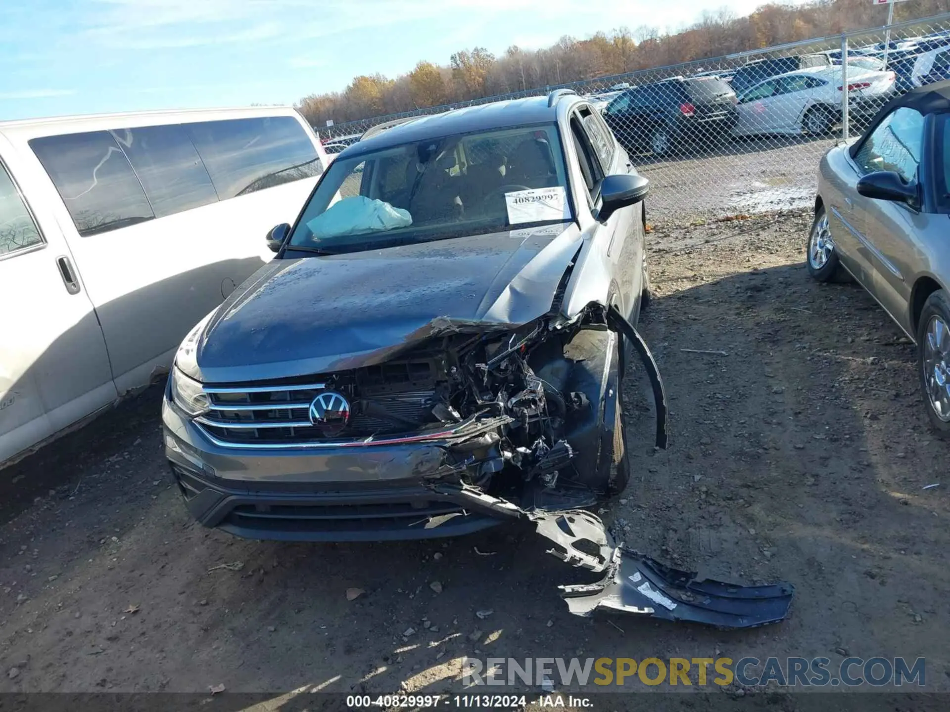 12 Photograph of a damaged car 3VVRB7AX7RM103854 VOLKSWAGEN TIGUAN 2024