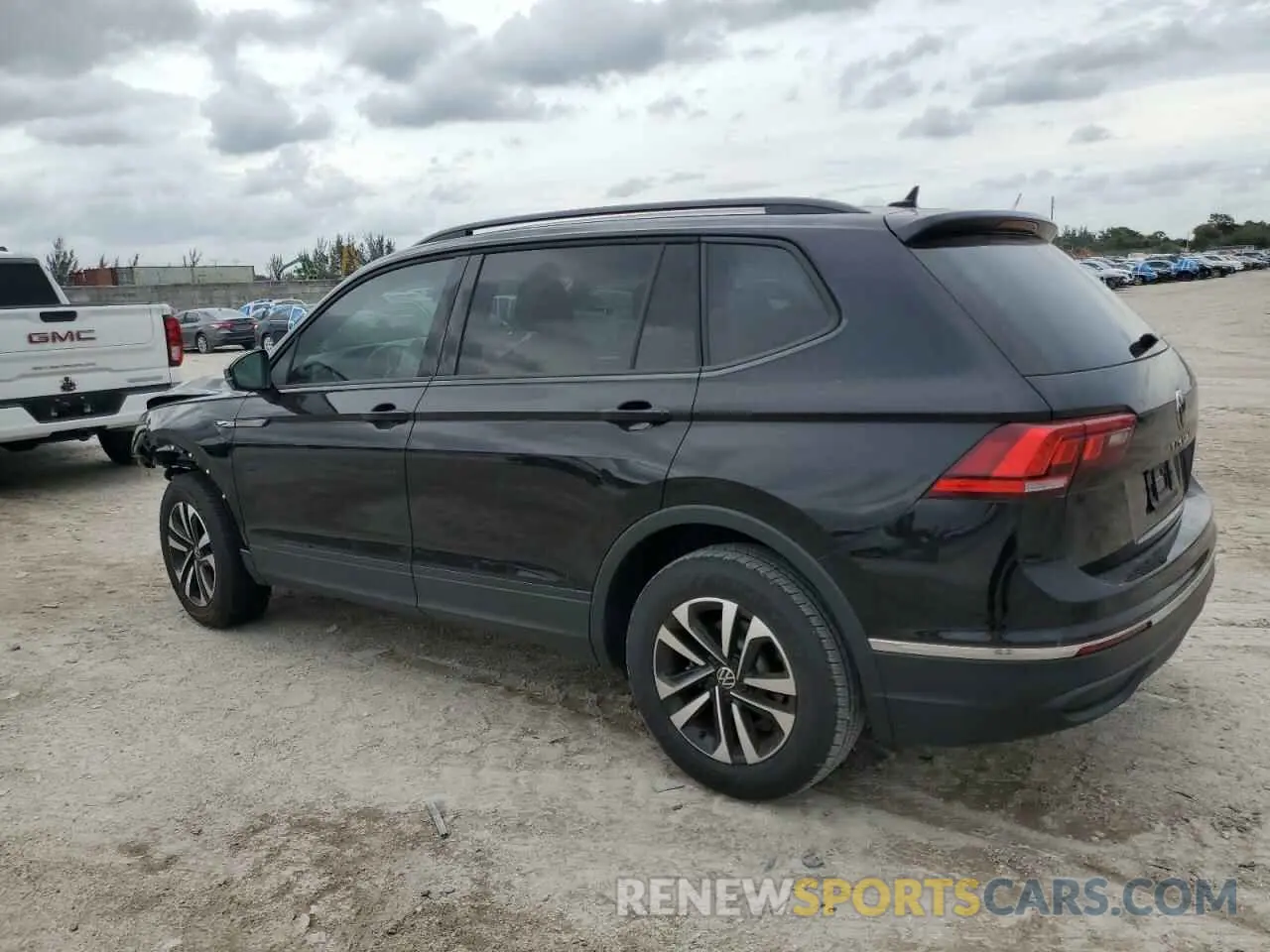 2 Photograph of a damaged car 3VVRB7AX7RM132156 VOLKSWAGEN TIGUAN 2024