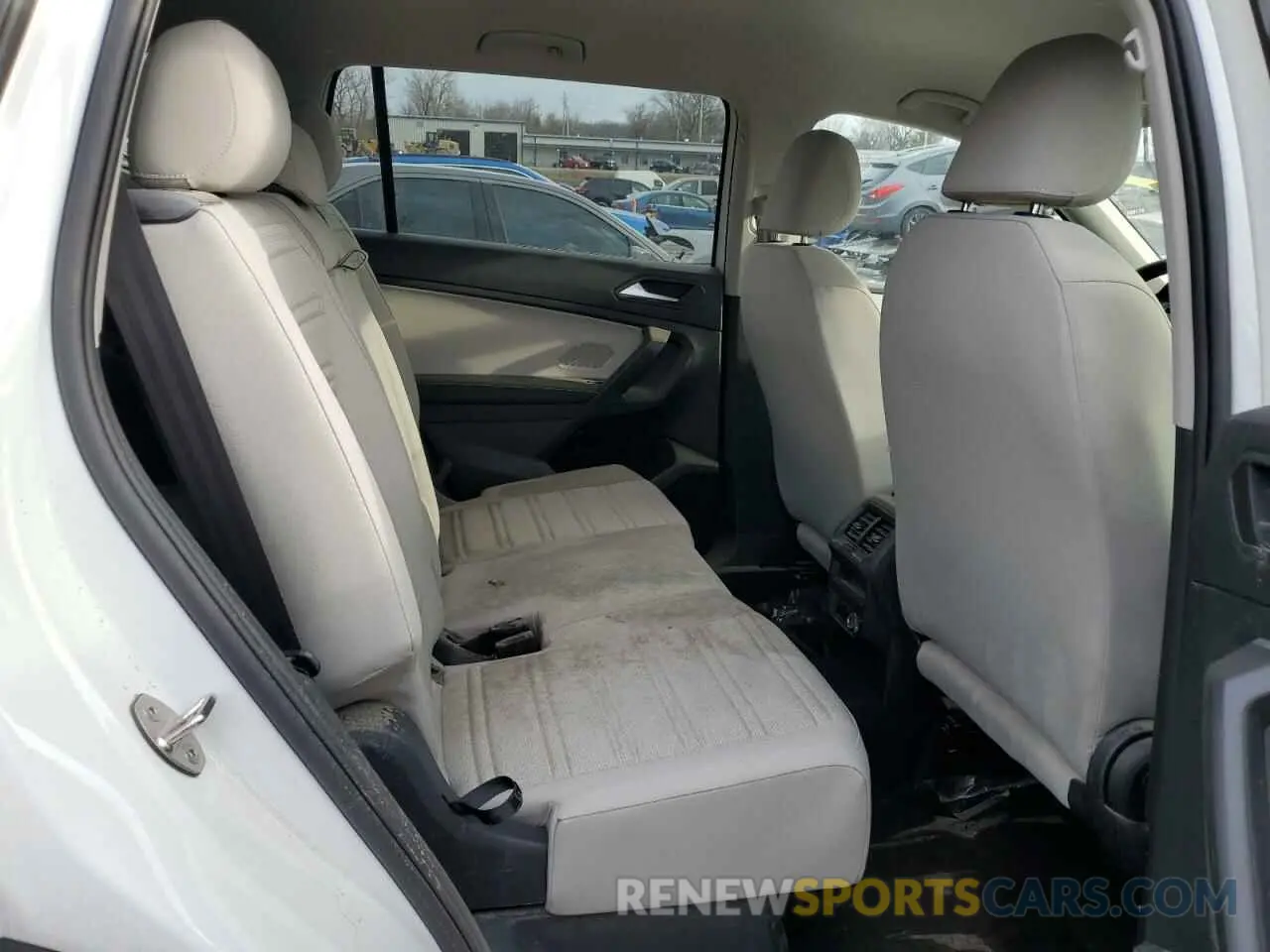 11 Photograph of a damaged car 3VVRB7AX8RM189529 VOLKSWAGEN TIGUAN 2024