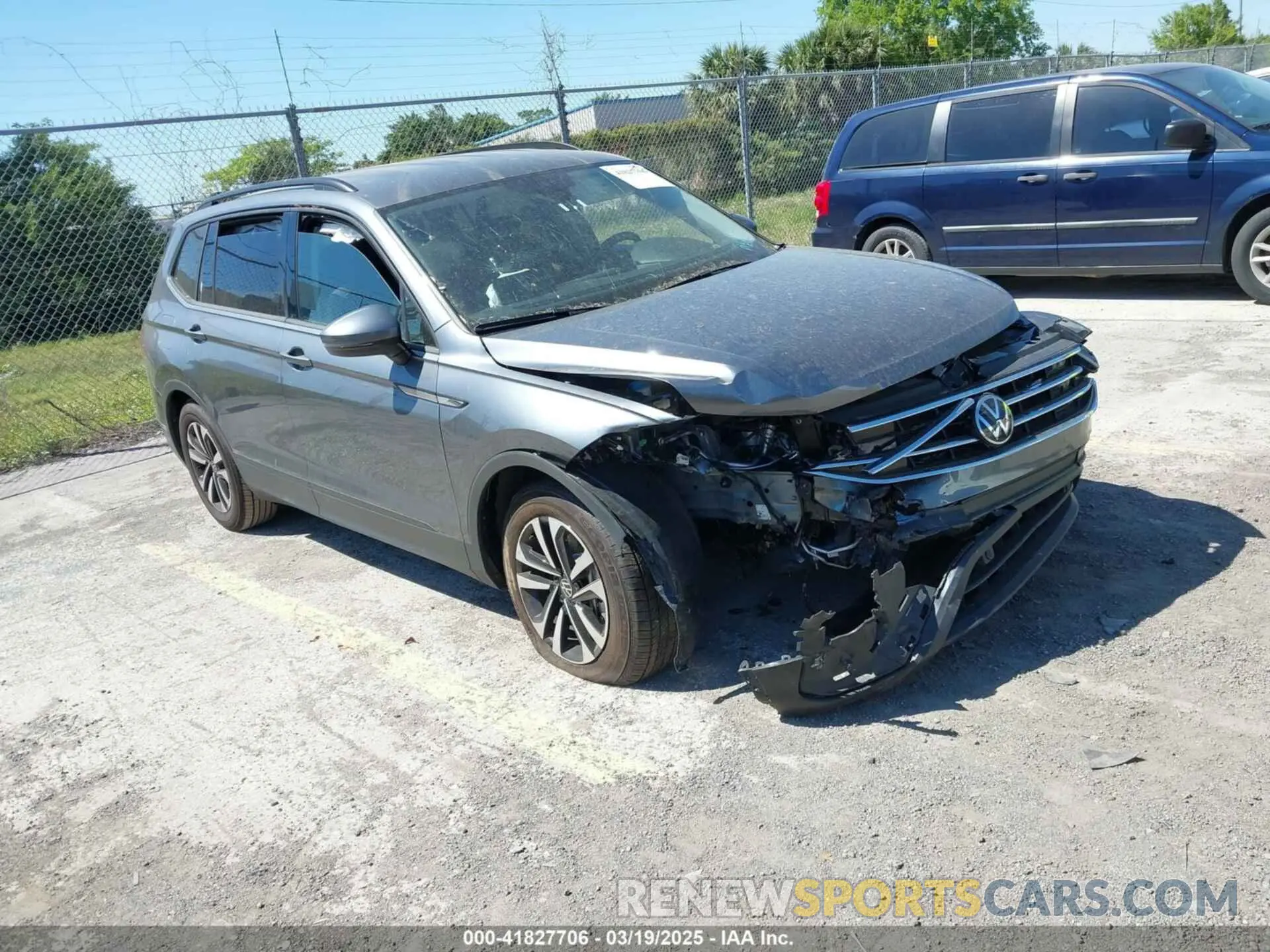 1 Photograph of a damaged car 3VVRB7AX8RM198375 VOLKSWAGEN TIGUAN 2024