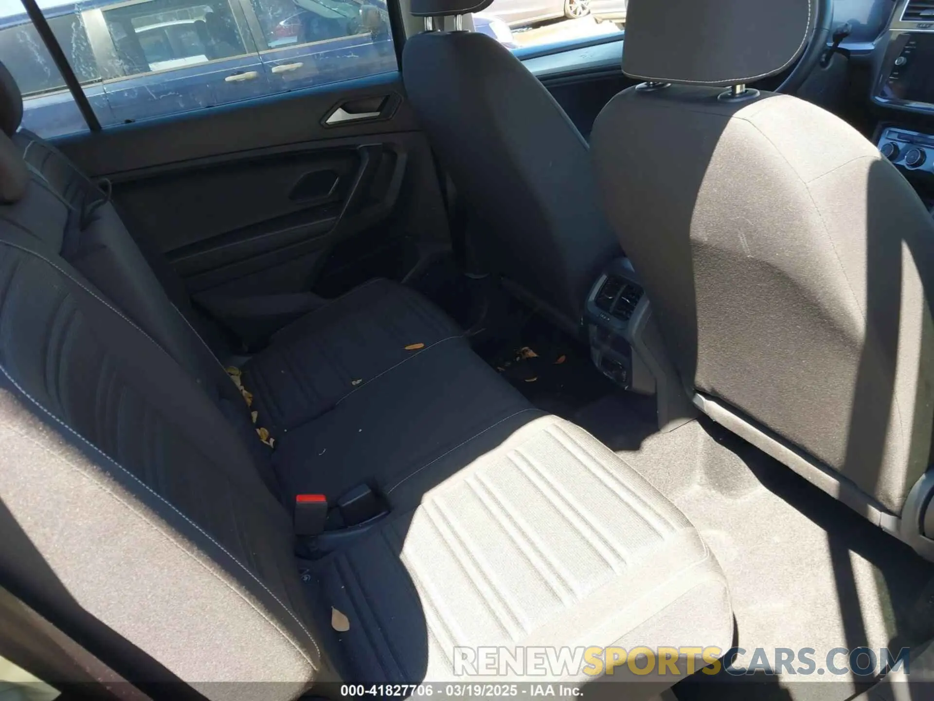 8 Photograph of a damaged car 3VVRB7AX8RM198375 VOLKSWAGEN TIGUAN 2024