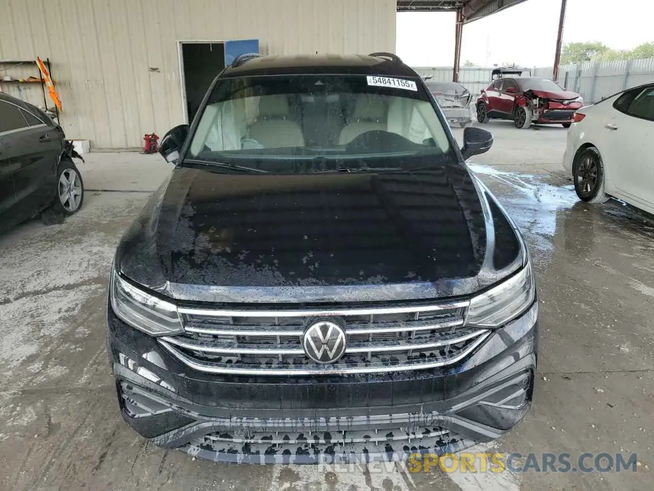 5 Photograph of a damaged car 3VVRB7AX8RM202635 VOLKSWAGEN TIGUAN 2024