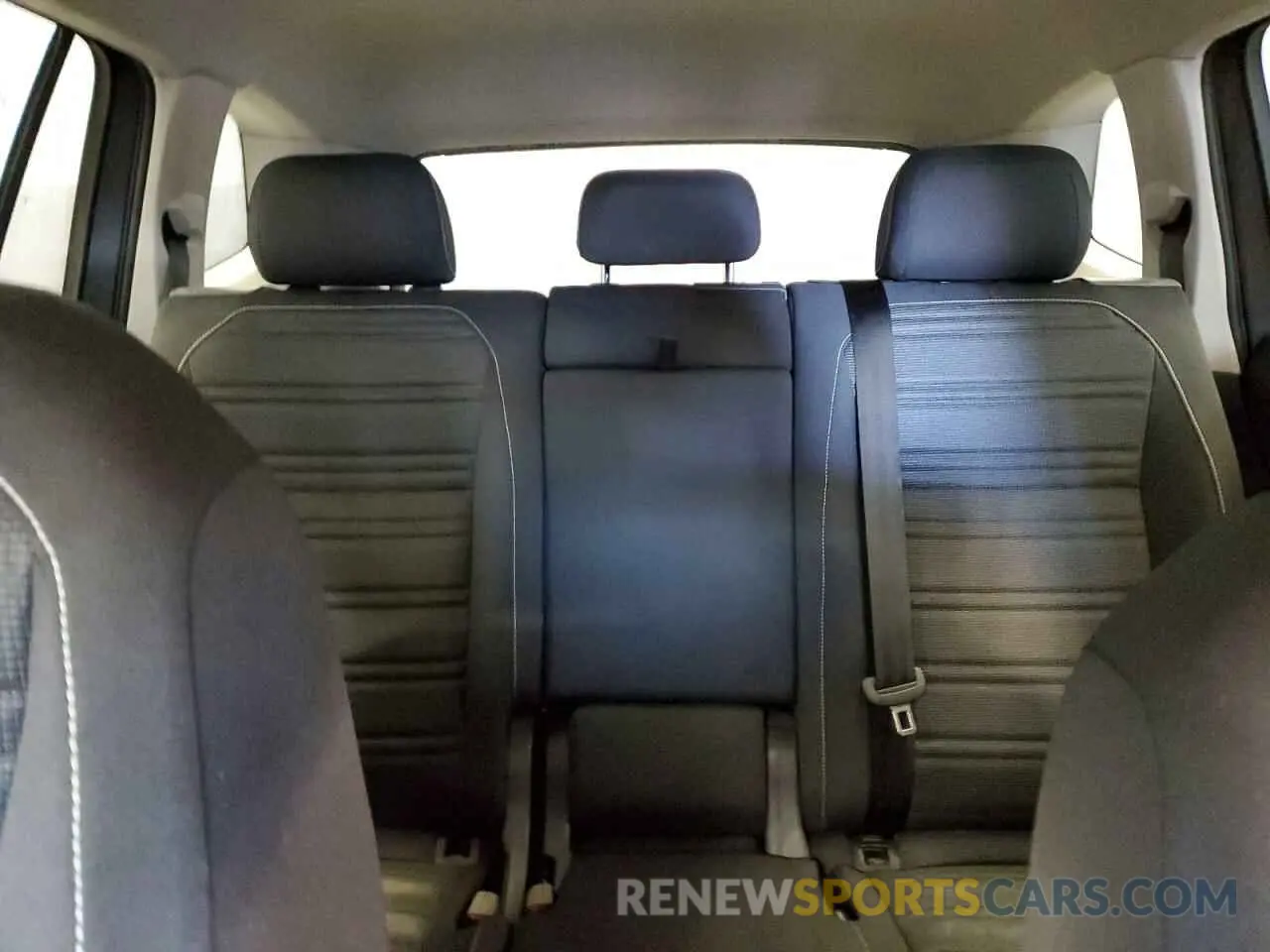 10 Photograph of a damaged car 3VVRB7AX9RM198790 VOLKSWAGEN TIGUAN 2024
