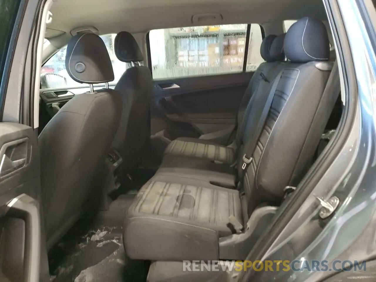 11 Photograph of a damaged car 3VVRB7AX9RM198790 VOLKSWAGEN TIGUAN 2024