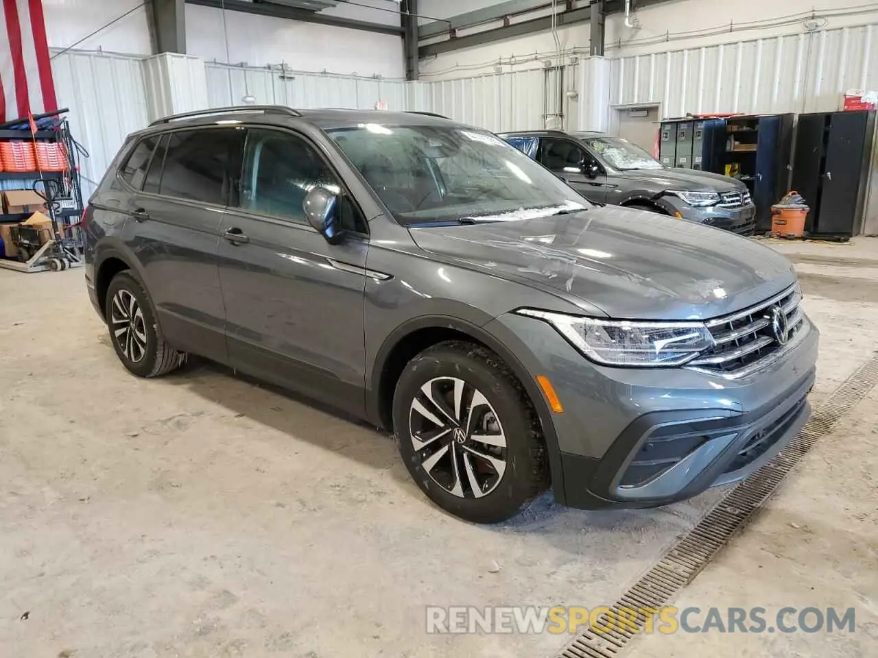 4 Photograph of a damaged car 3VVRB7AX9RM198790 VOLKSWAGEN TIGUAN 2024