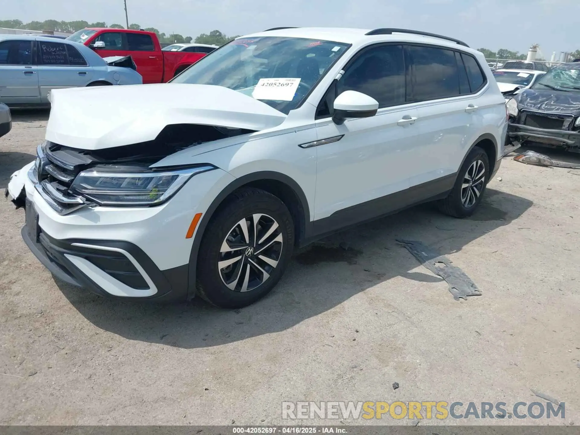 2 Photograph of a damaged car 3VVRB7AXXRM105923 VOLKSWAGEN TIGUAN 2024