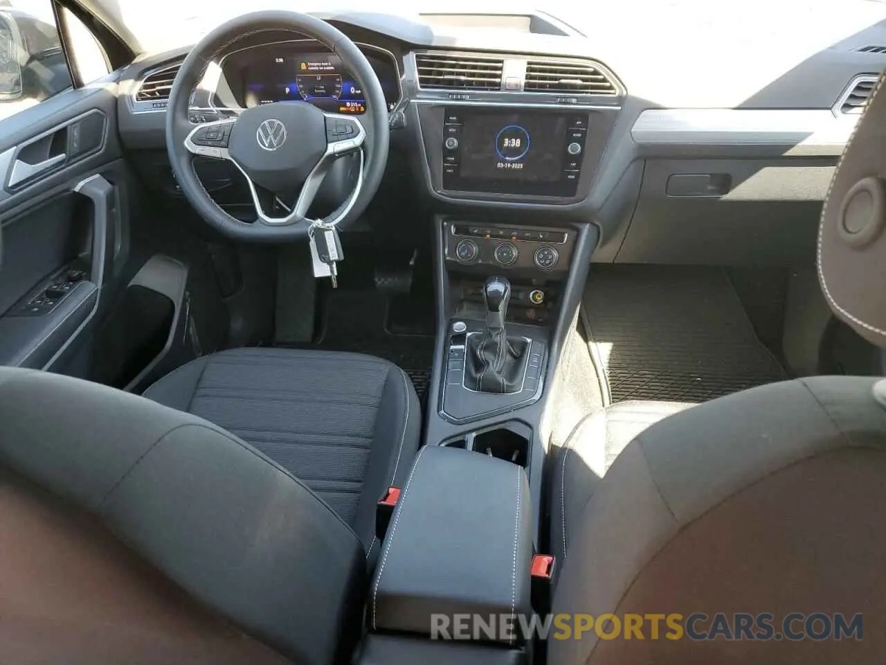 8 Photograph of a damaged car 3VVRB7AXXRM223955 VOLKSWAGEN TIGUAN 2024