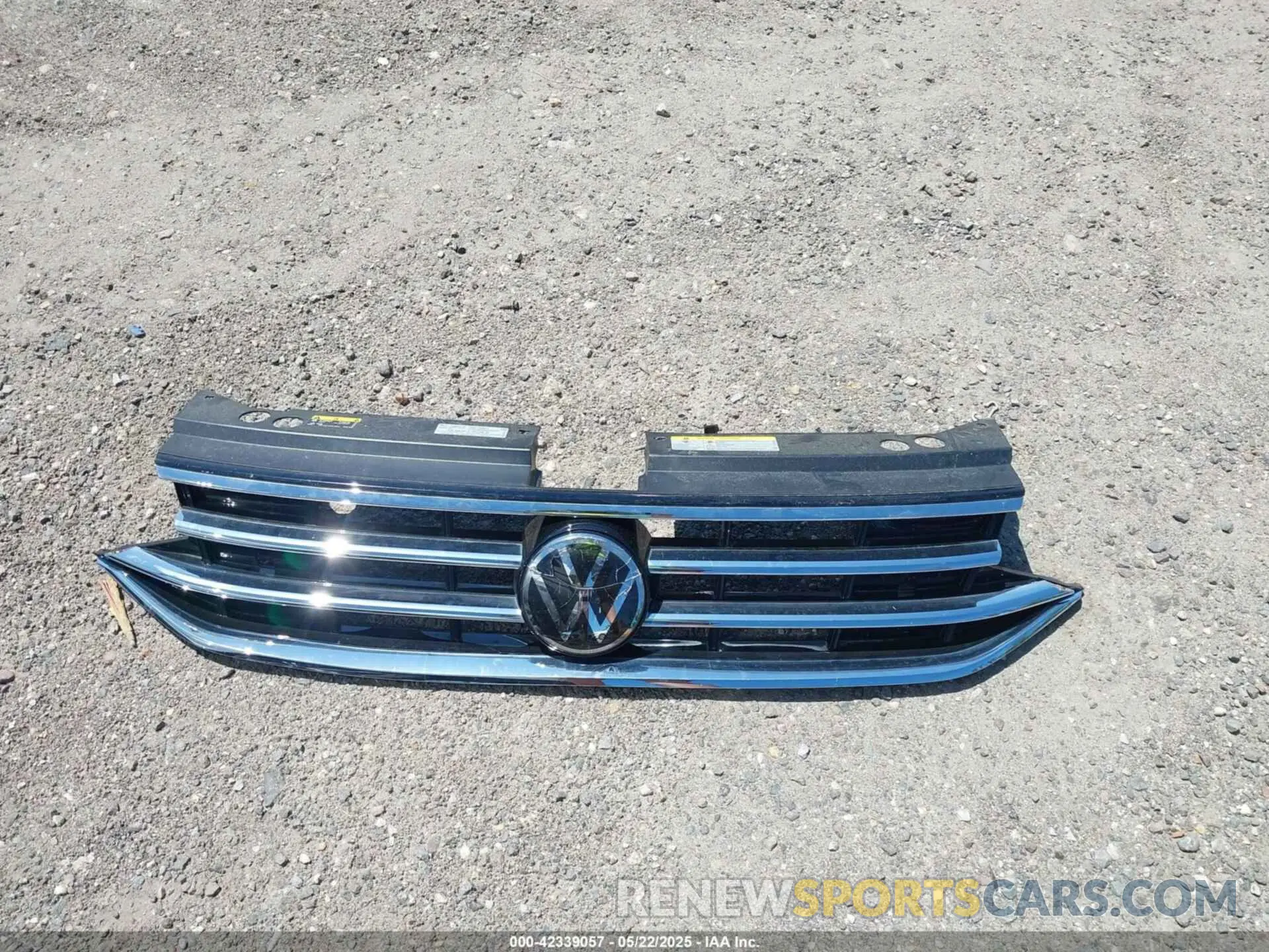 12 Photograph of a damaged car 3VVTB7AX9RM217926 VOLKSWAGEN TIGUAN 2024