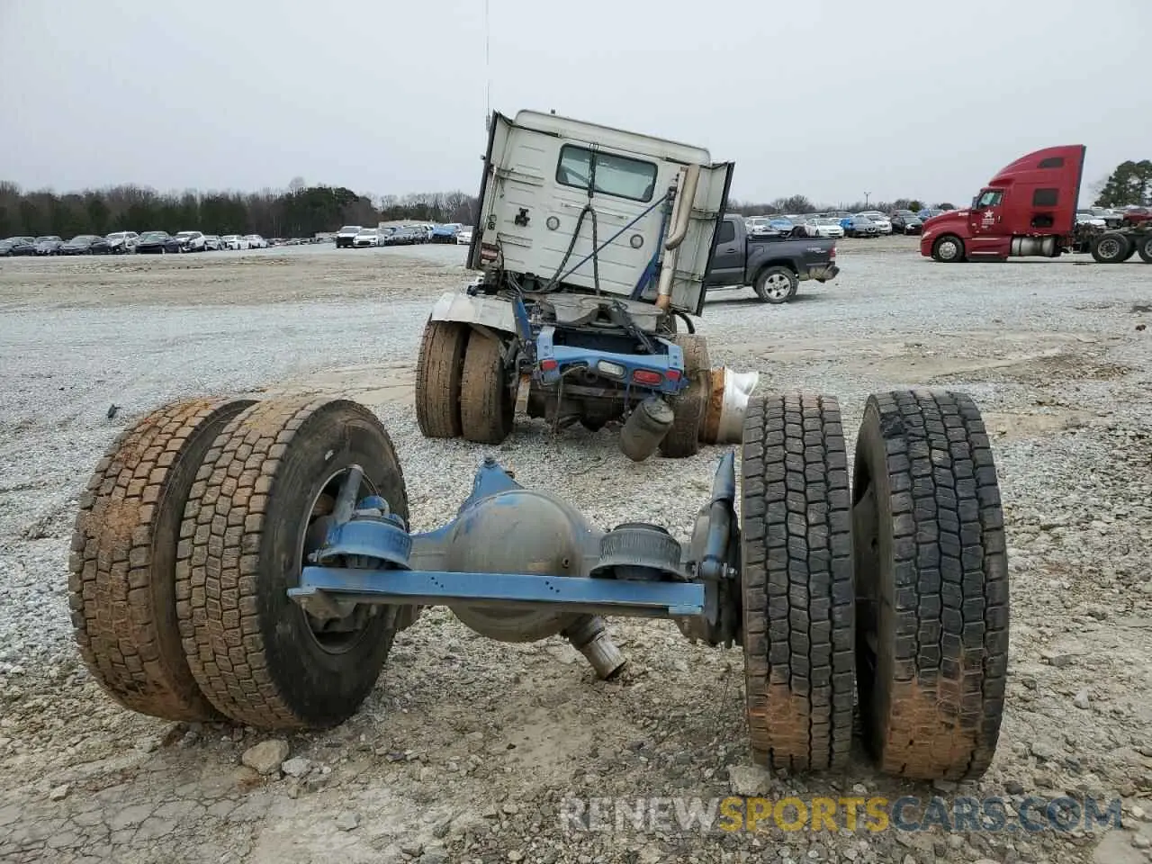 6 Photograph of a damaged car 4V4WC9EH1RN639867 VOLVO All Models 2024