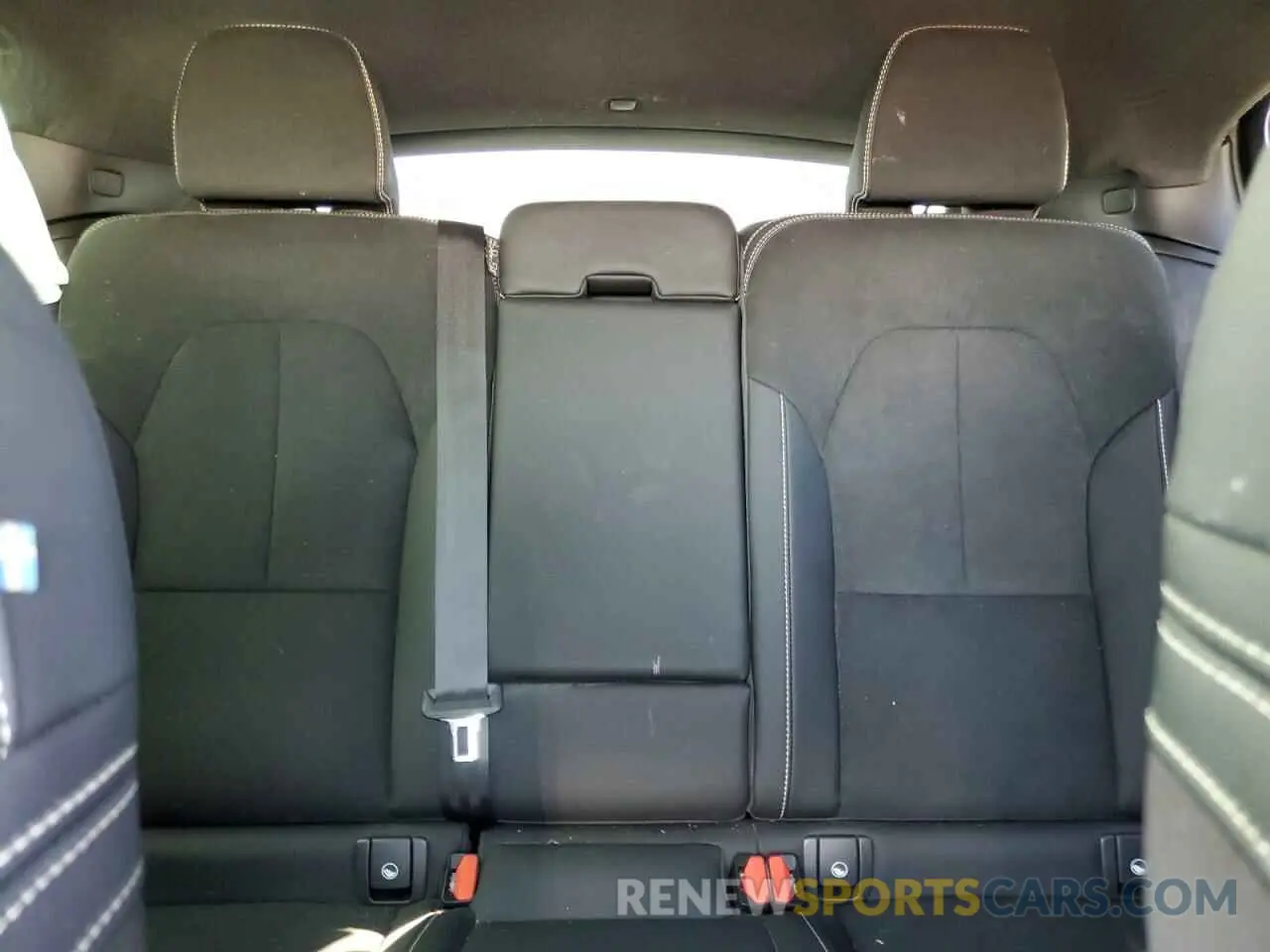 10 Photograph of a damaged car YV4ED3GL0P2055183 VOLVO C40 RECHAR 2023