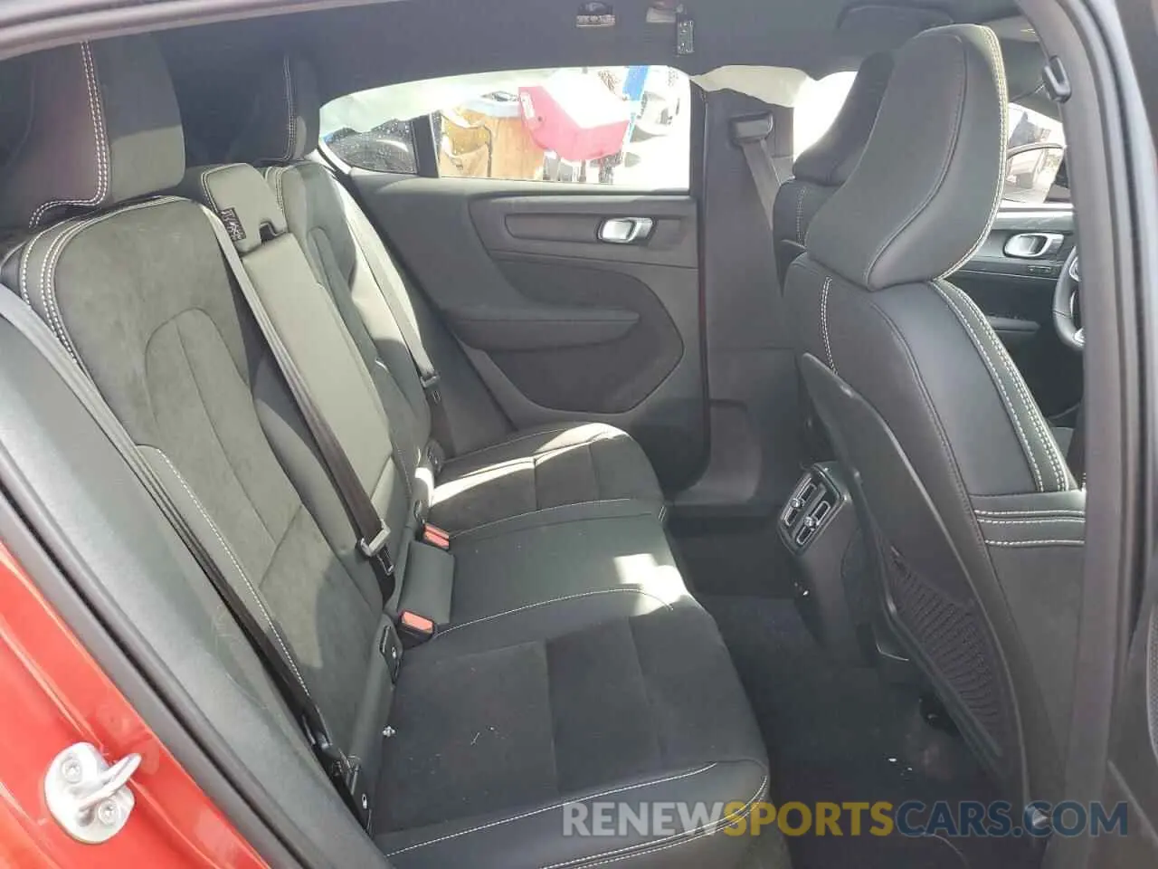 10 Photograph of a damaged car YV4ED3GL8P2038700 VOLVO C40 RECHAR 2023