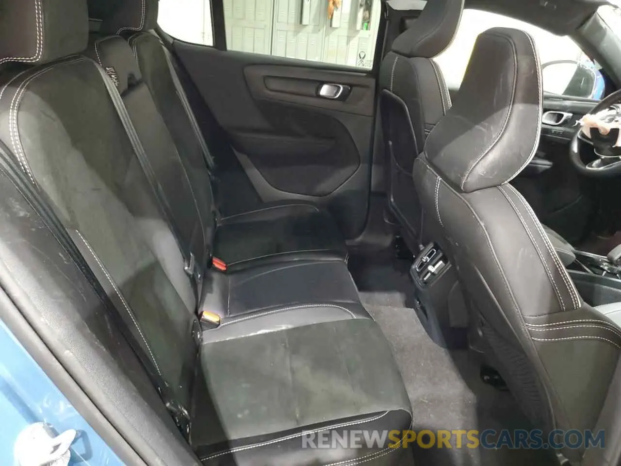 11 Photograph of a damaged car YV4ED3GLXP2049195 VOLVO C40 RECHAR 2023