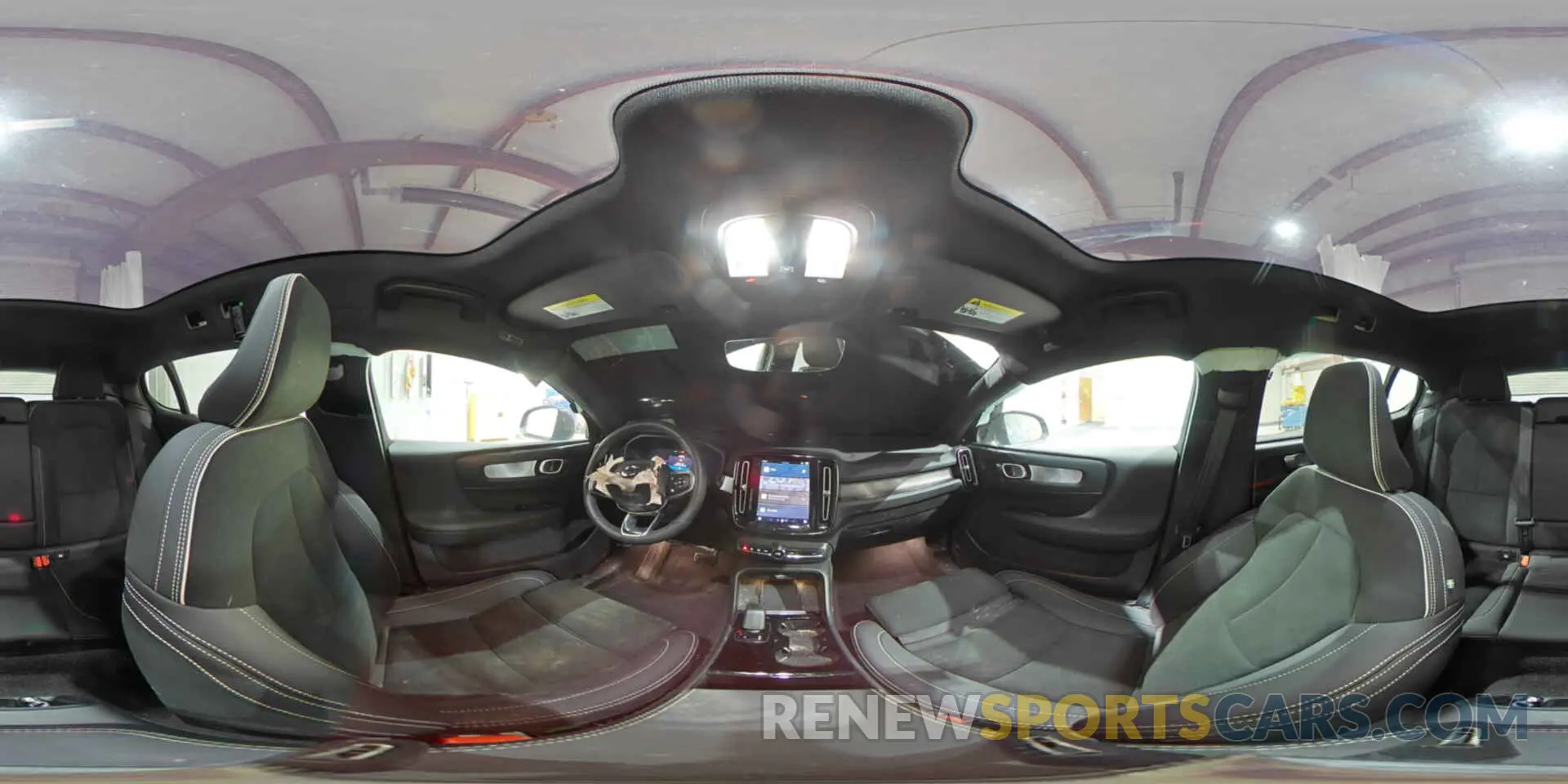 16 Photograph of a damaged car YV4ED3GLXP2049195 VOLVO C40 RECHAR 2023