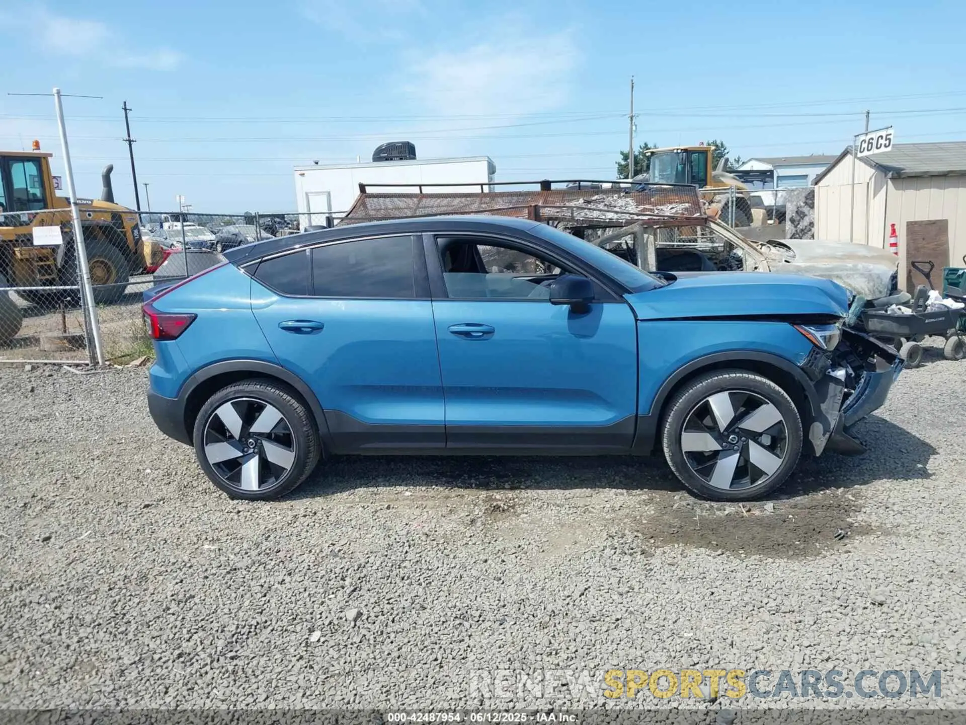 14 Photograph of a damaged car YV4ED3GB4N2001342 VOLVO C40 RECHARGE PURE ELECTRIC 2022