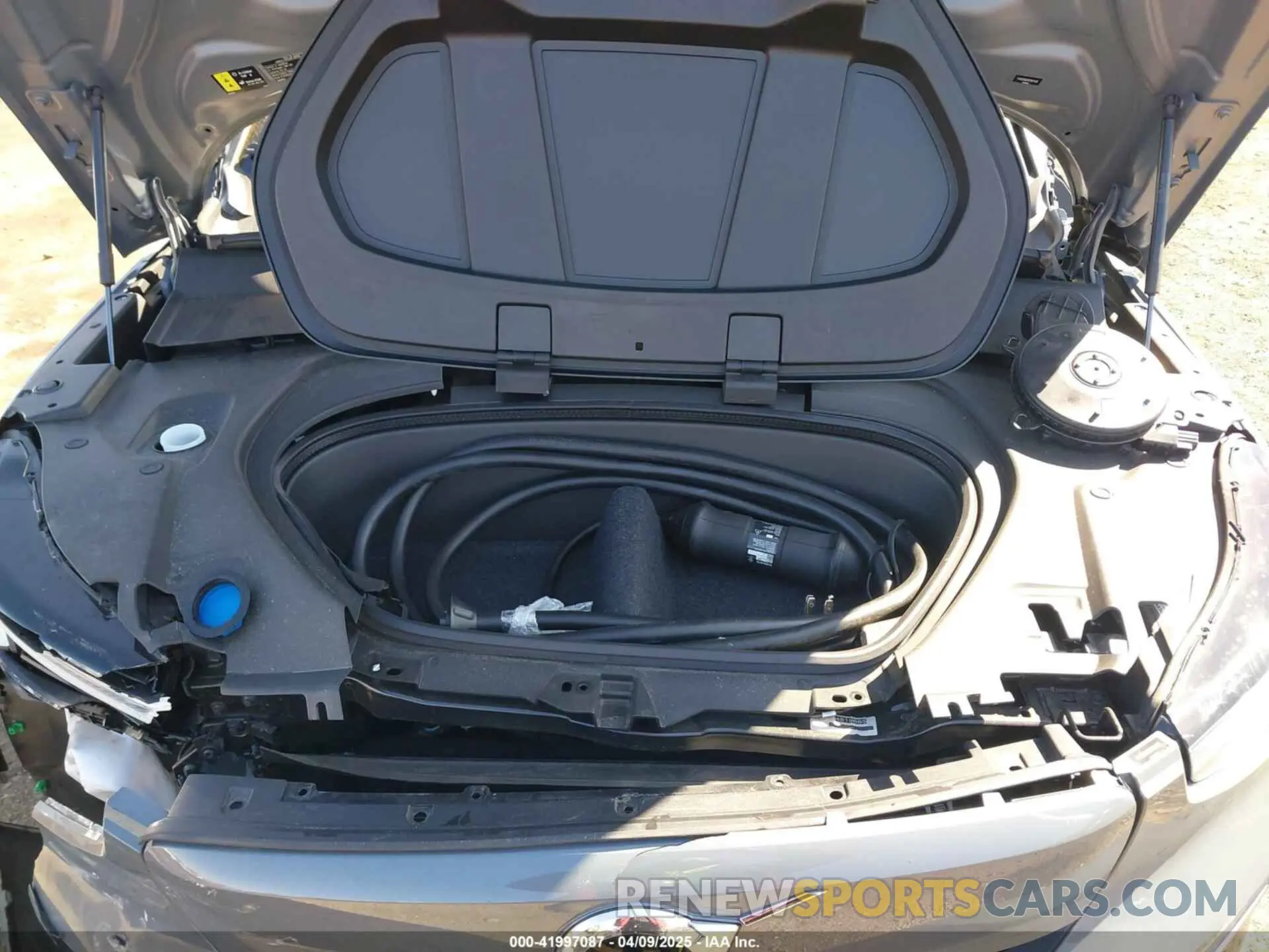 10 Photograph of a damaged car YV4ED3GK0P2041436 VOLVO C40 RECHARGE PURE ELECTRIC 2023