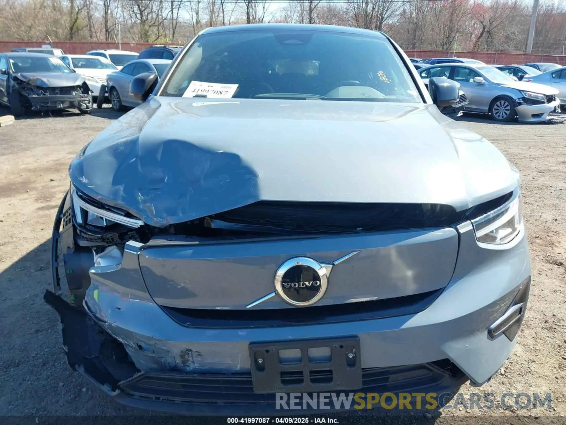 19 Photograph of a damaged car YV4ED3GK0P2041436 VOLVO C40 RECHARGE PURE ELECTRIC 2023