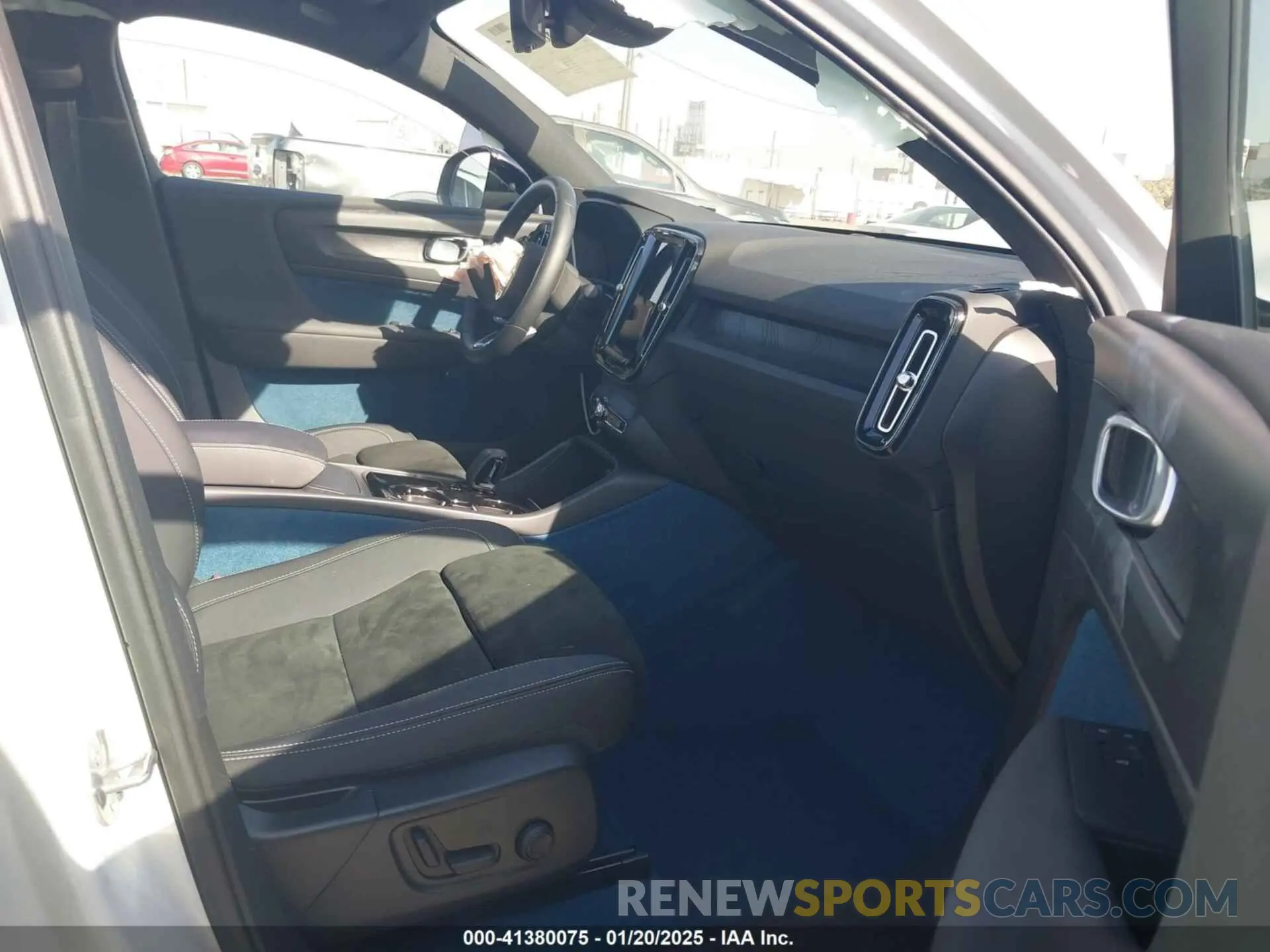 5 Photograph of a damaged car YV4ED3GL0P2065714 VOLVO C40 RECHARGE PURE ELECTRIC 2023