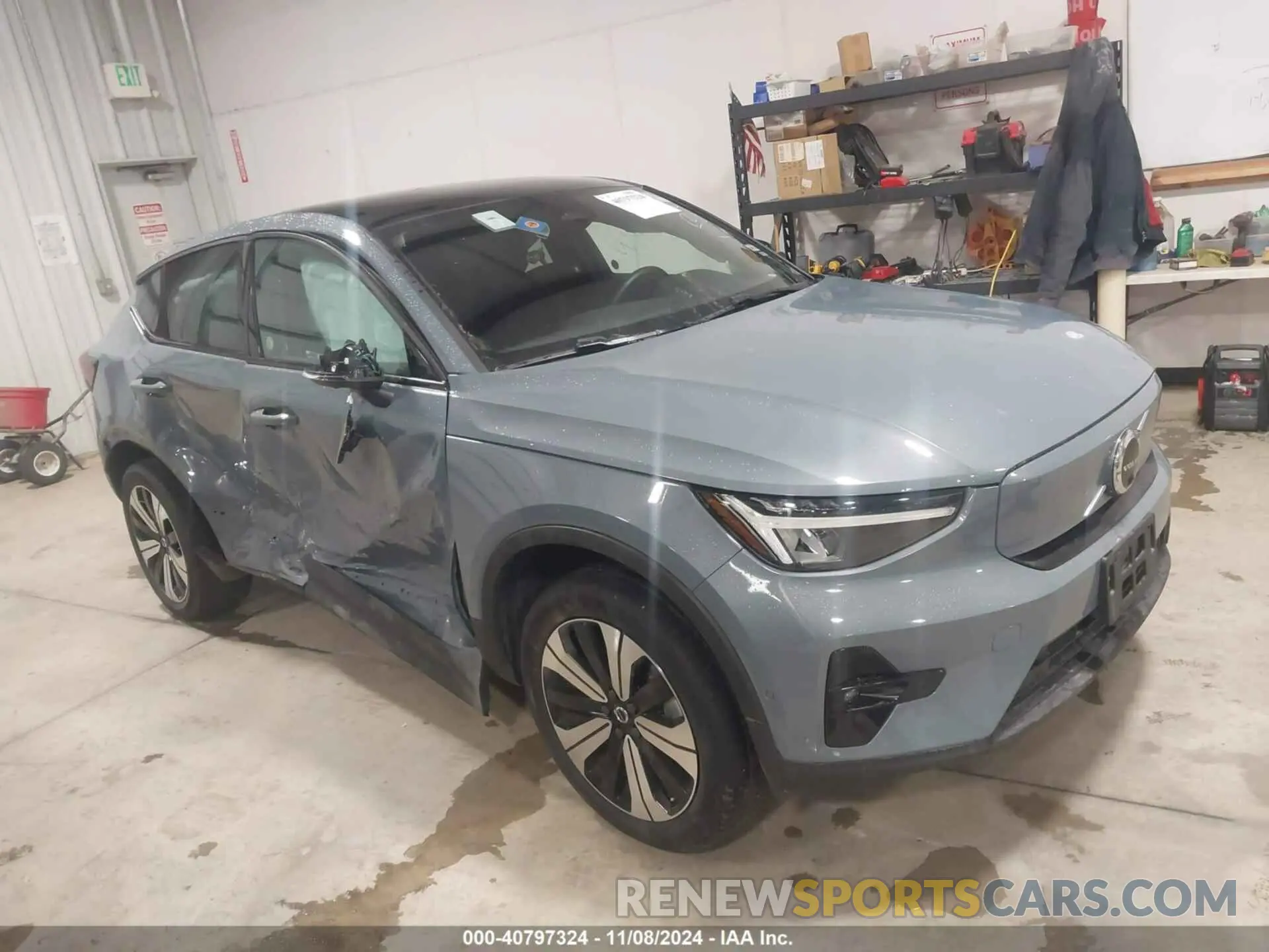 1 Photograph of a damaged car YV4ED3GL3P2061477 VOLVO C40 RECHARGE PURE ELECTRIC 2023