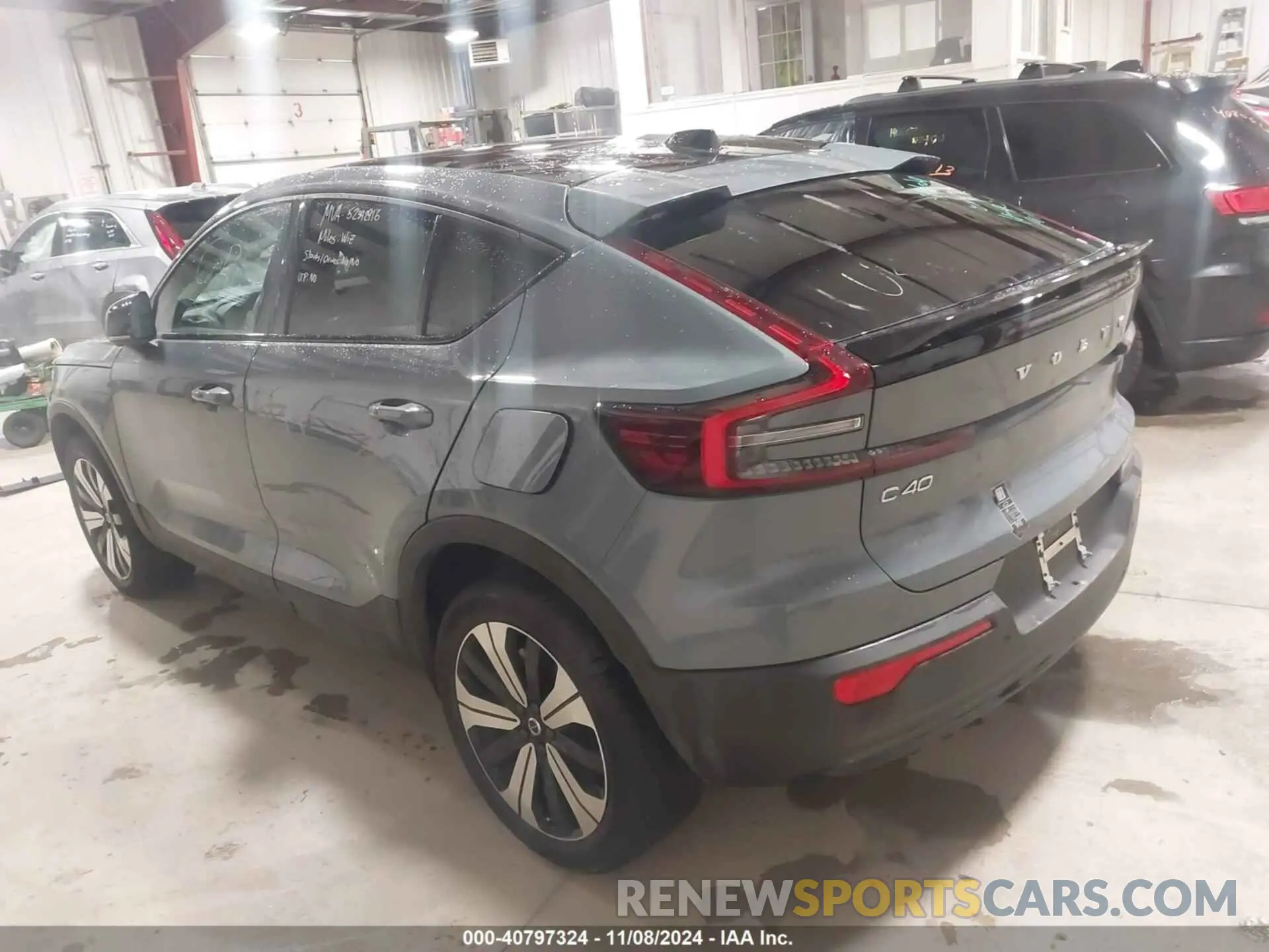 3 Photograph of a damaged car YV4ED3GL3P2061477 VOLVO C40 RECHARGE PURE ELECTRIC 2023