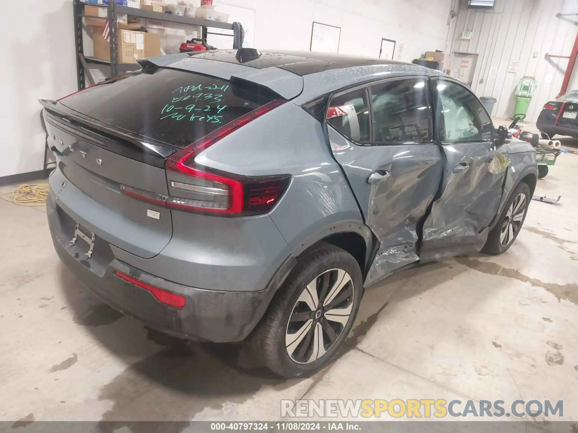 4 Photograph of a damaged car YV4ED3GL3P2061477 VOLVO C40 RECHARGE PURE ELECTRIC 2023