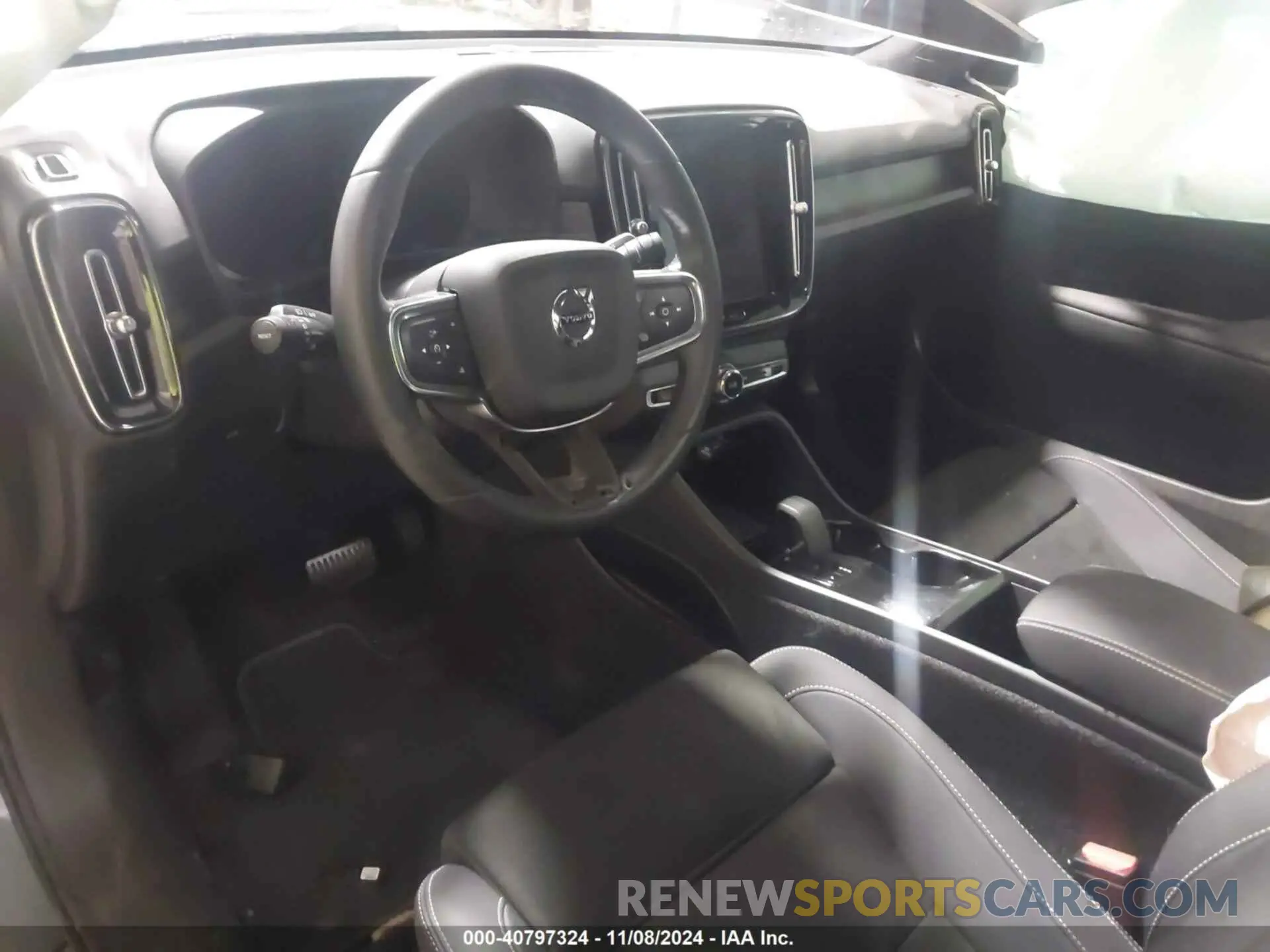 5 Photograph of a damaged car YV4ED3GL3P2061477 VOLVO C40 RECHARGE PURE ELECTRIC 2023
