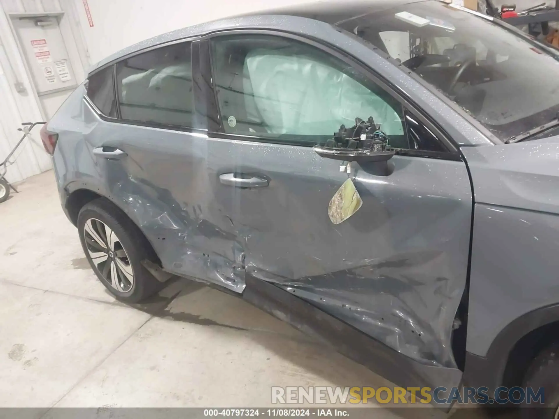 6 Photograph of a damaged car YV4ED3GL3P2061477 VOLVO C40 RECHARGE PURE ELECTRIC 2023