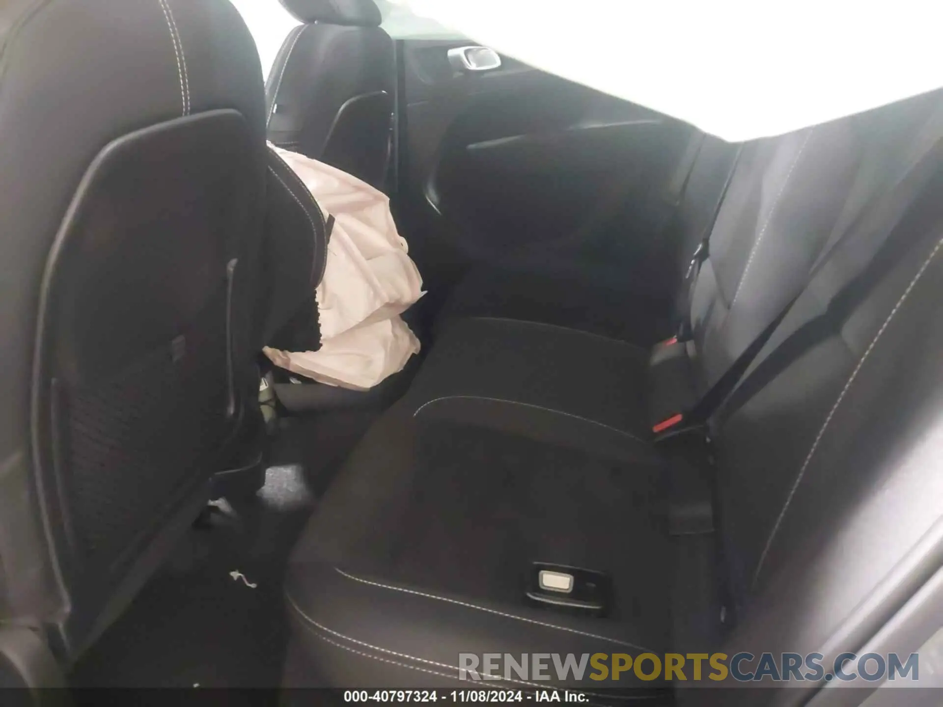 8 Photograph of a damaged car YV4ED3GL3P2061477 VOLVO C40 RECHARGE PURE ELECTRIC 2023