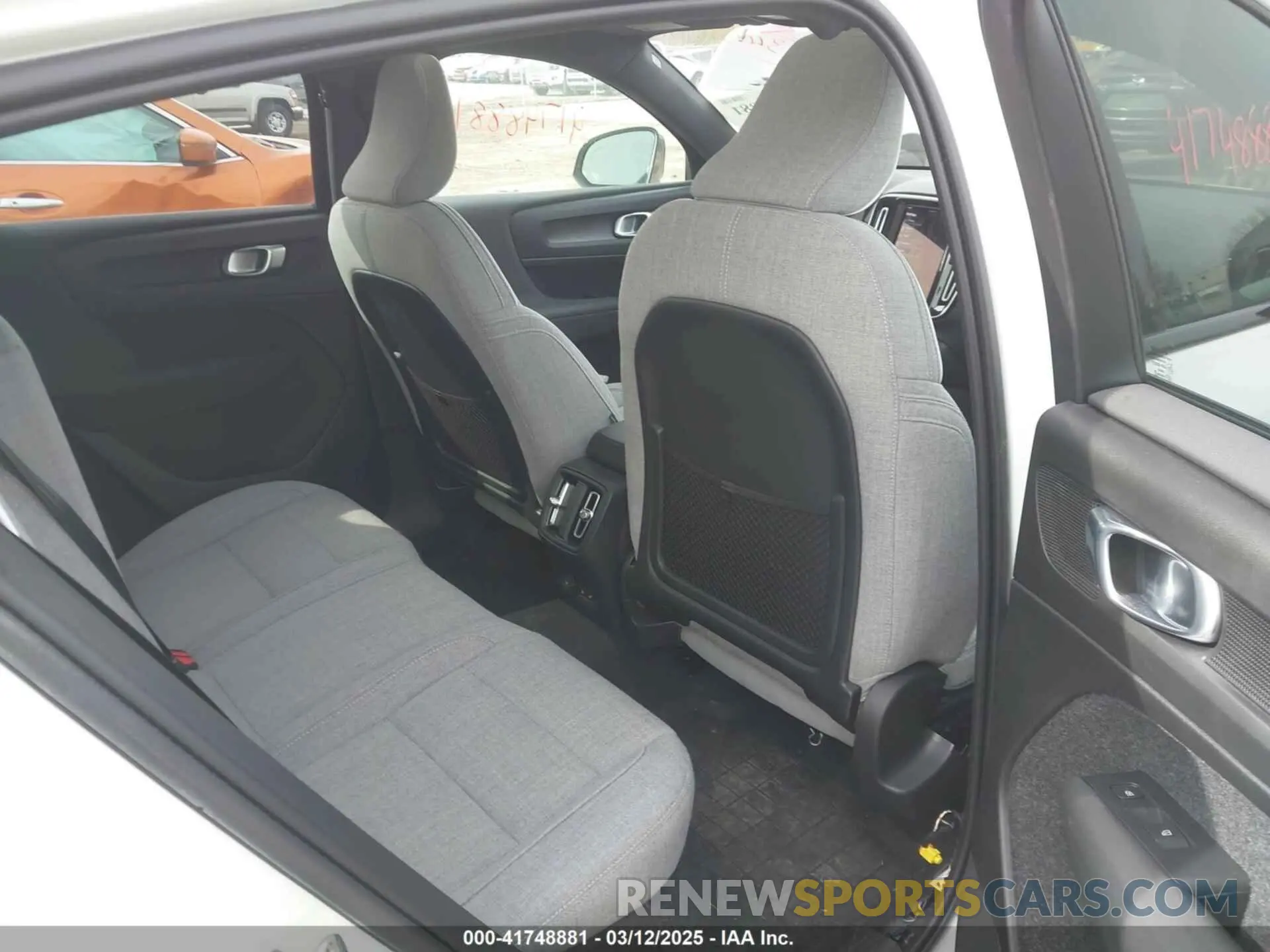 8 Photograph of a damaged car YV4ED3GM1P2056366 VOLVO C40 RECHARGE PURE ELECTRIC 2023