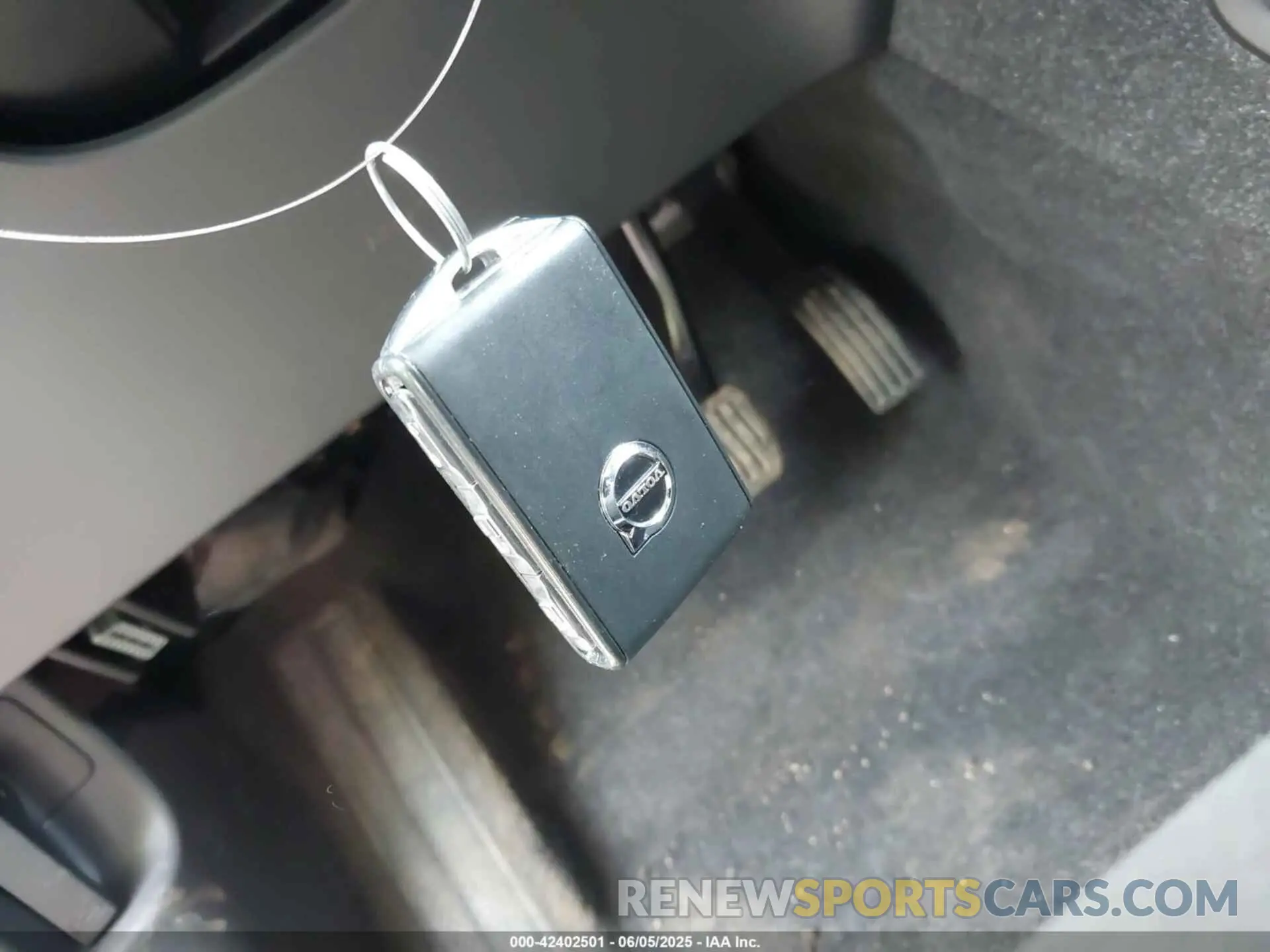 11 Photograph of a damaged car YV4ED3GM7P2048322 VOLVO C40 RECHARGE PURE ELECTRIC 2023
