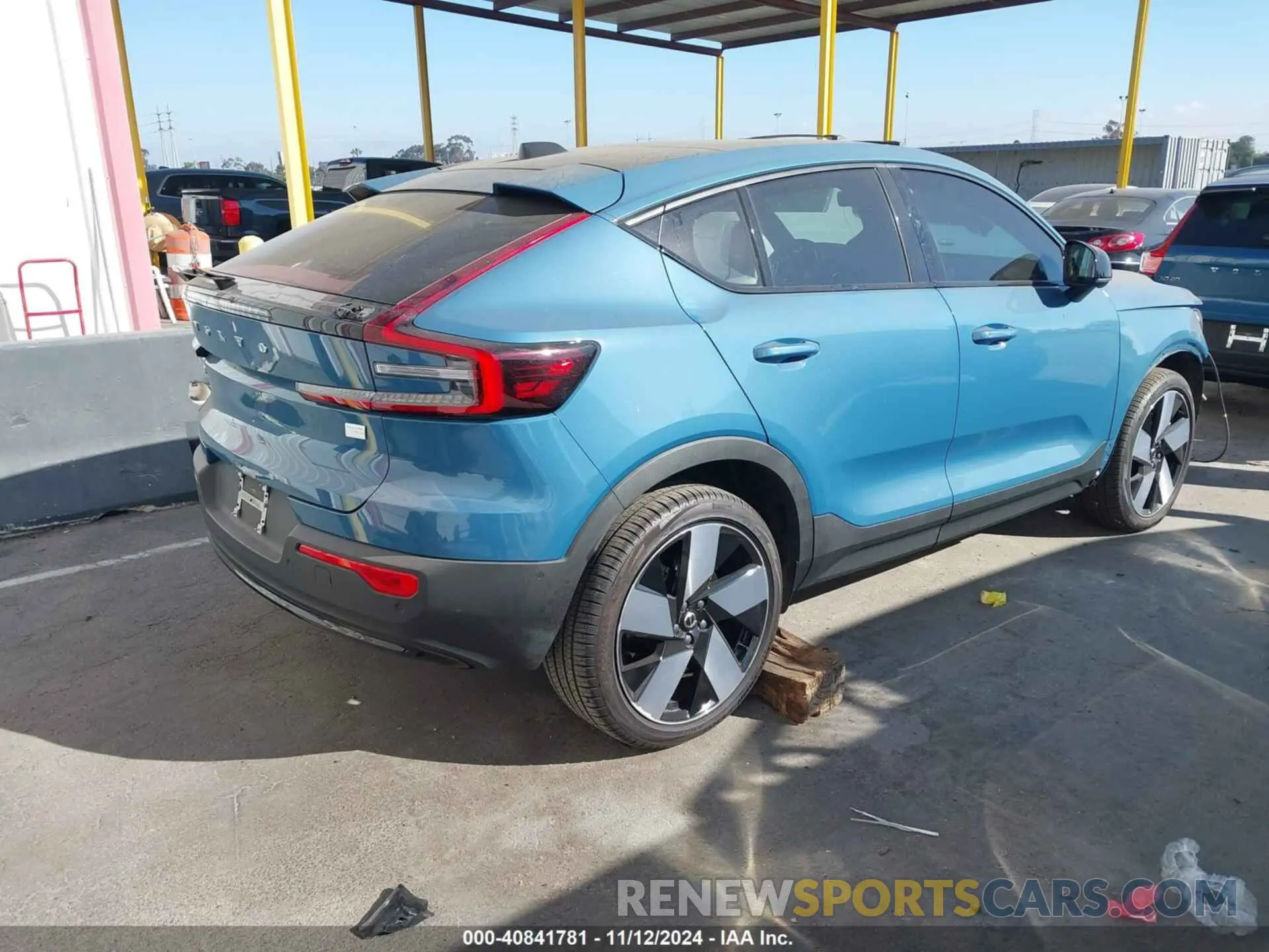 4 Photograph of a damaged car YV4ED3GM9P2028900 VOLVO C40 RECHARGE PURE ELECTRIC 2023